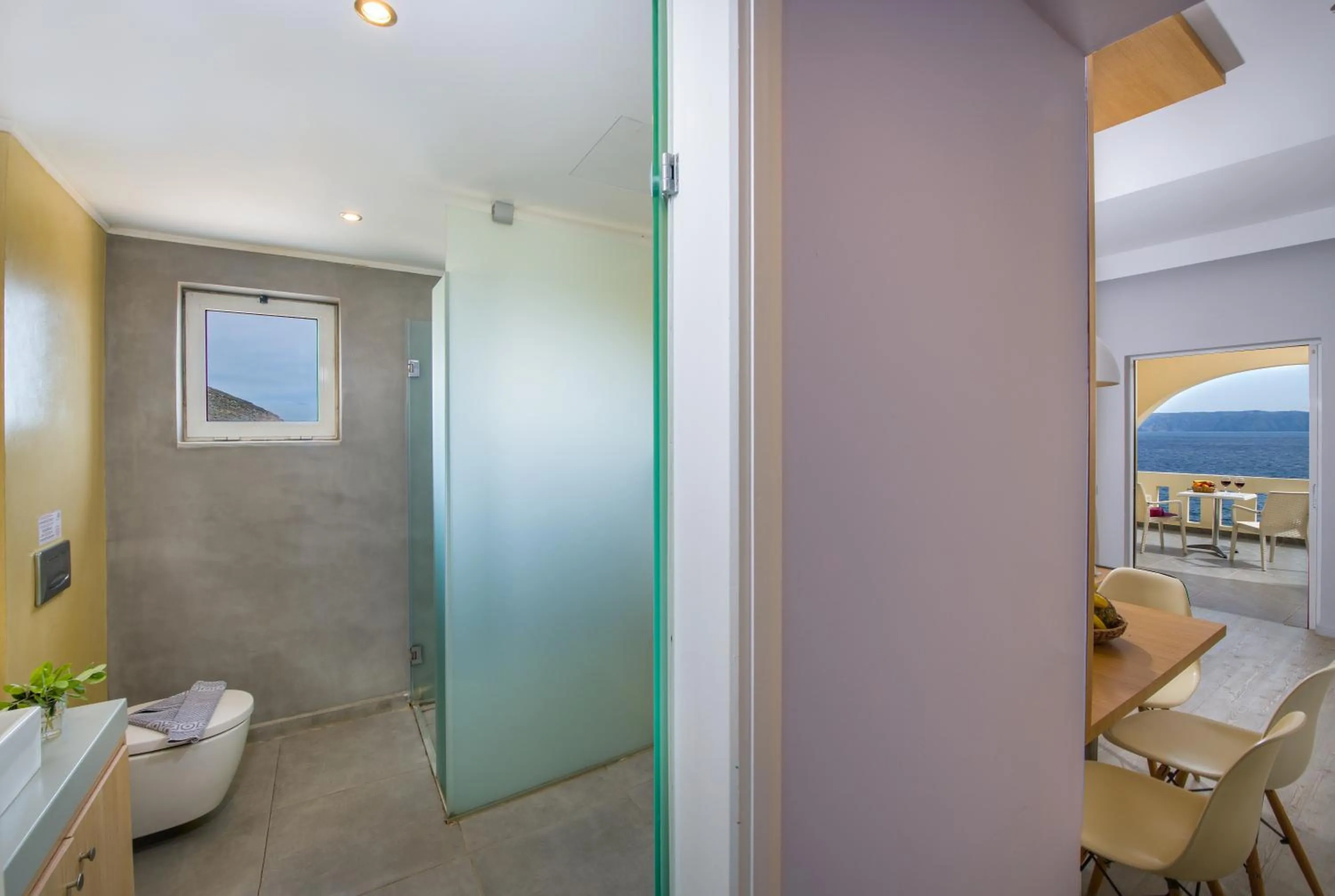 Bathroom in Balos Beach