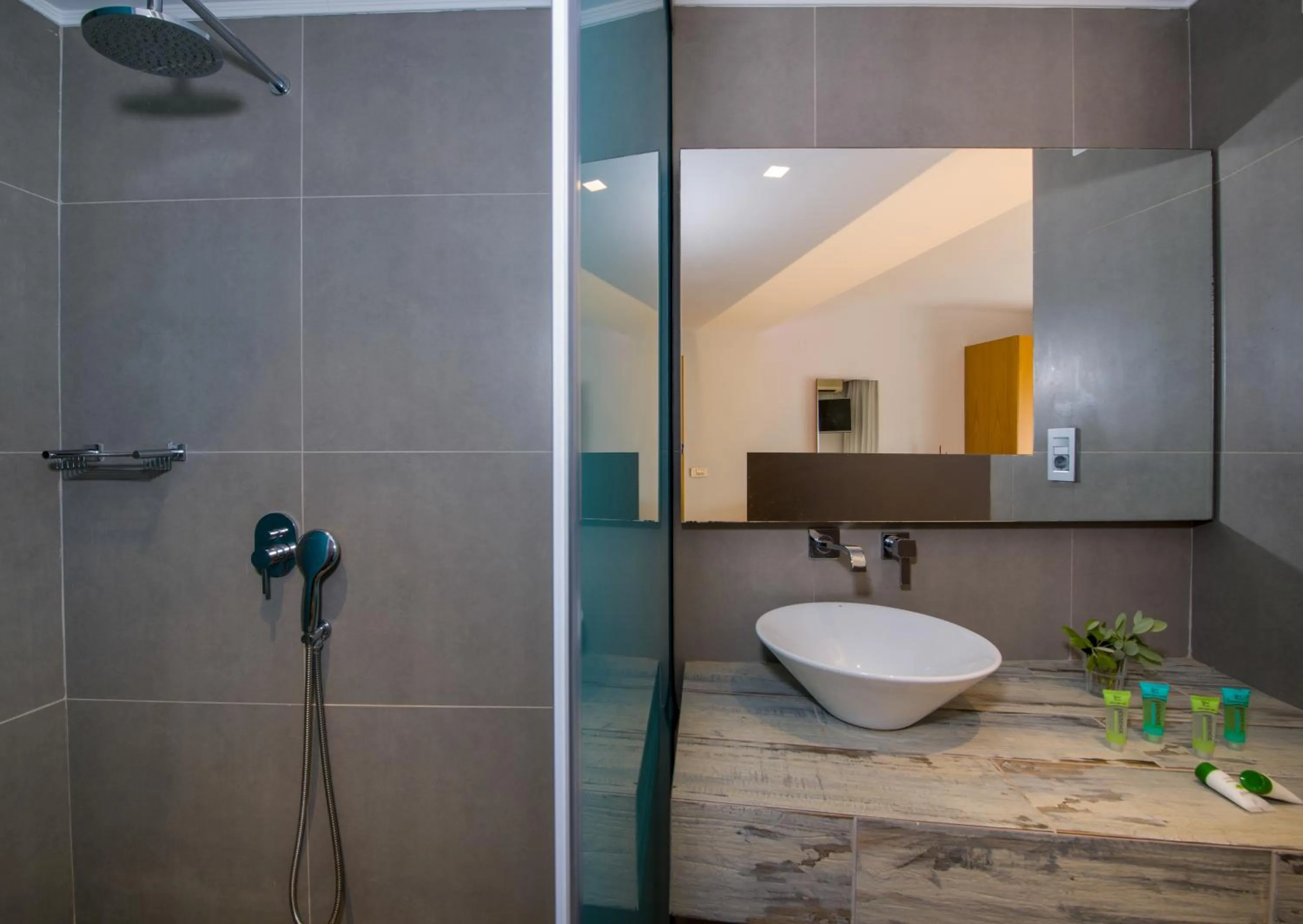 Bathroom in Balos Beach