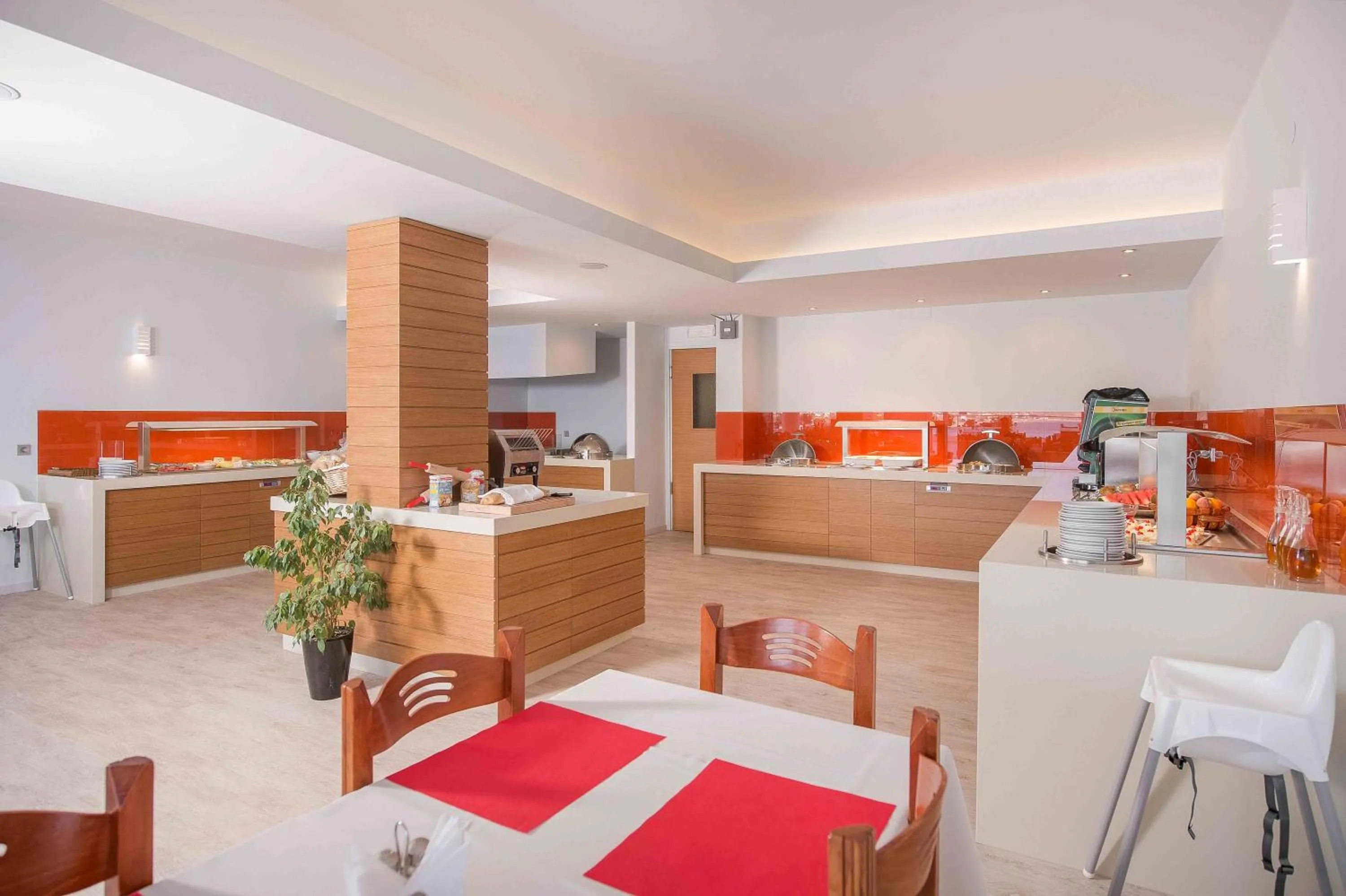 Buffet breakfast in Balos Beach