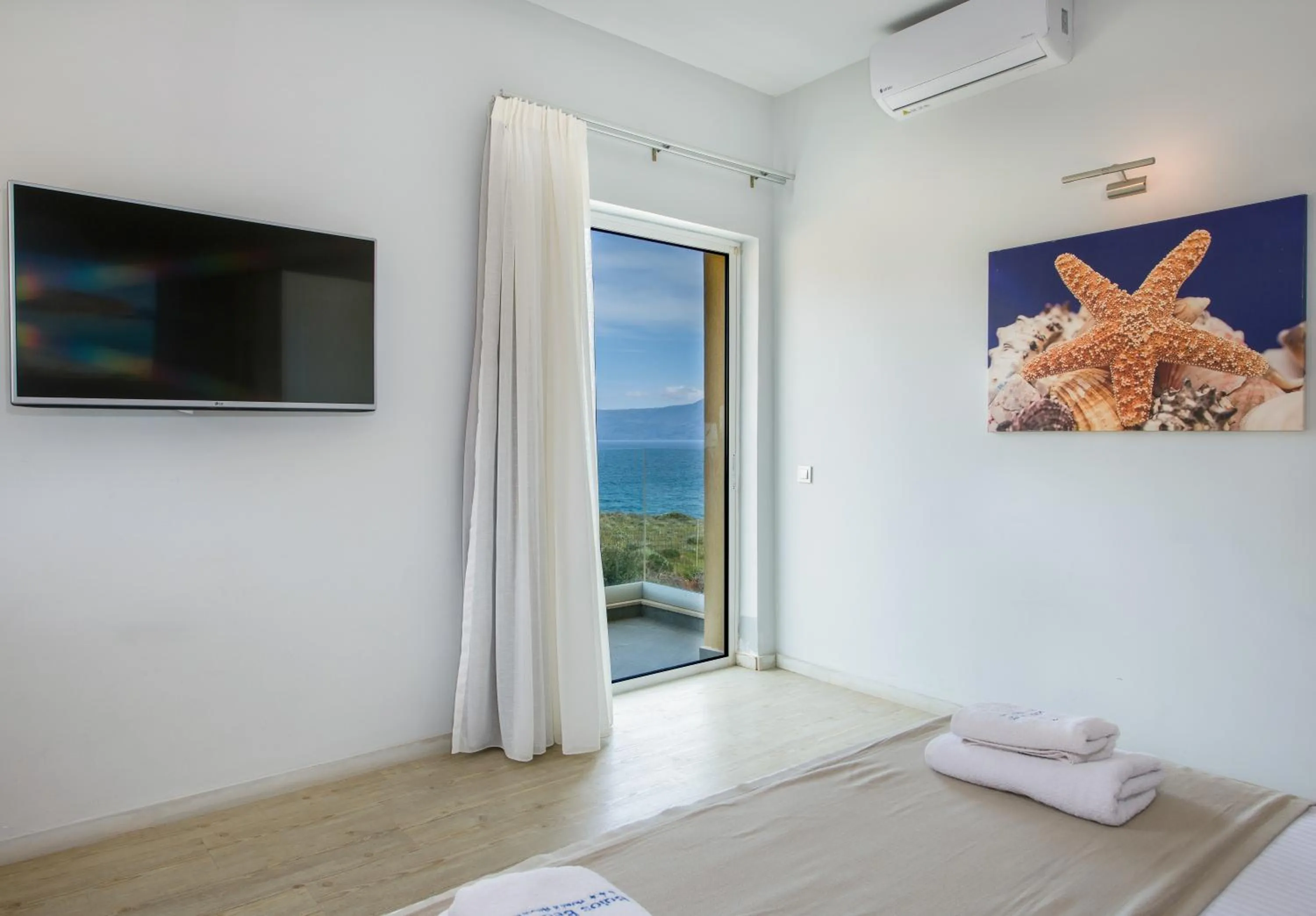 Decorative detail in Balos Beach