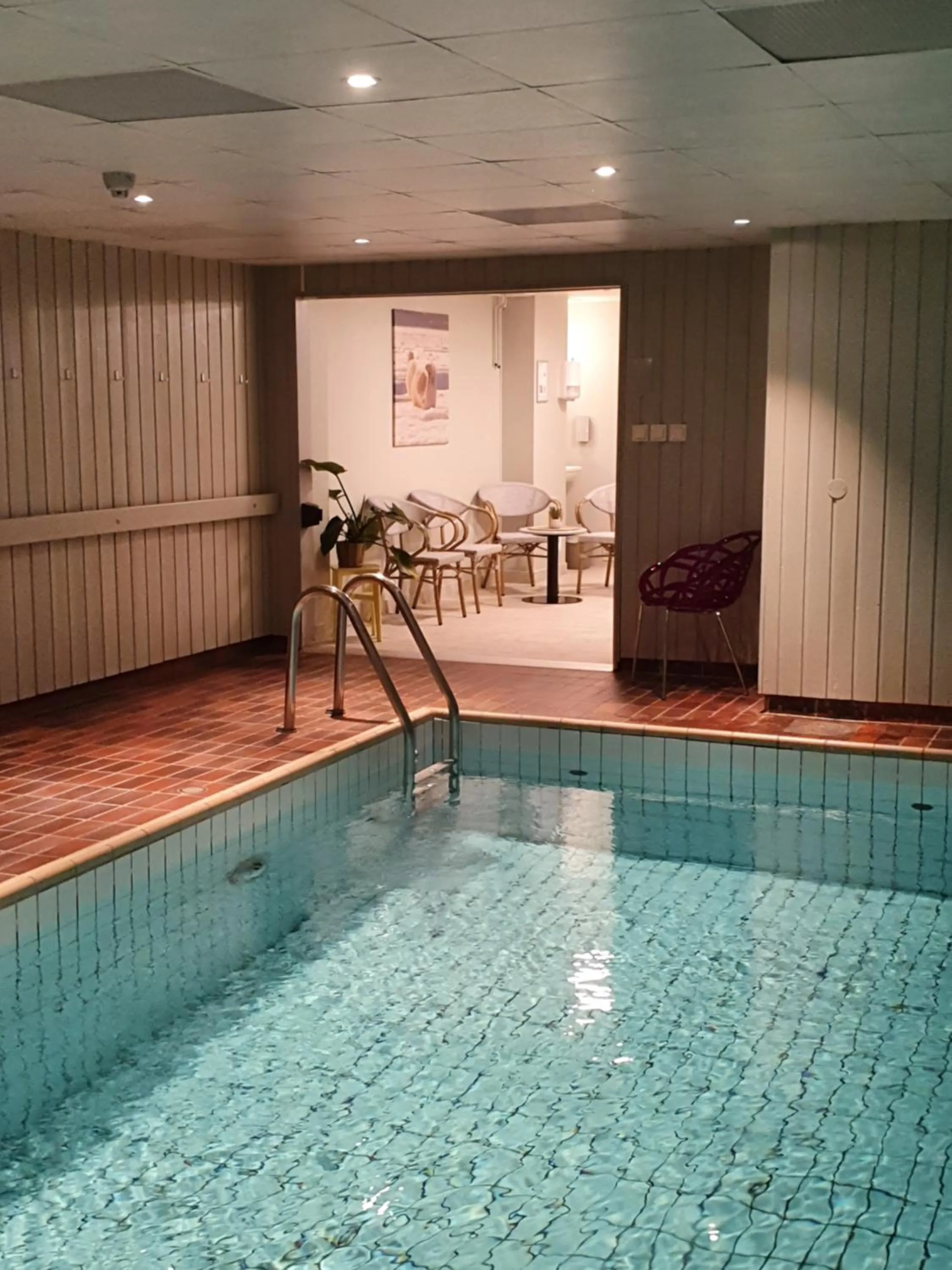 Swimming pool in Karlskoga Hotell & Konferens