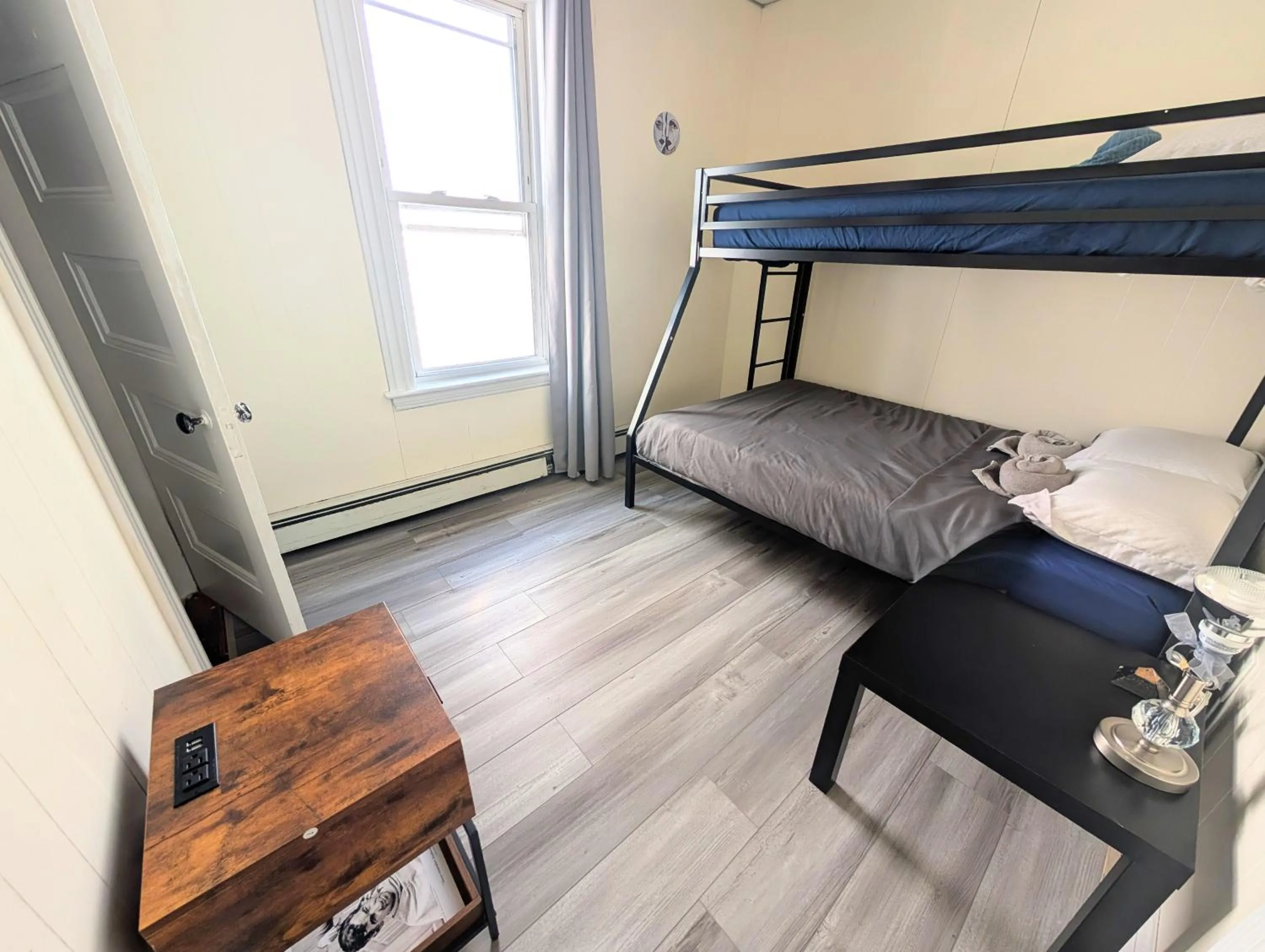Bed in Boston Homestel