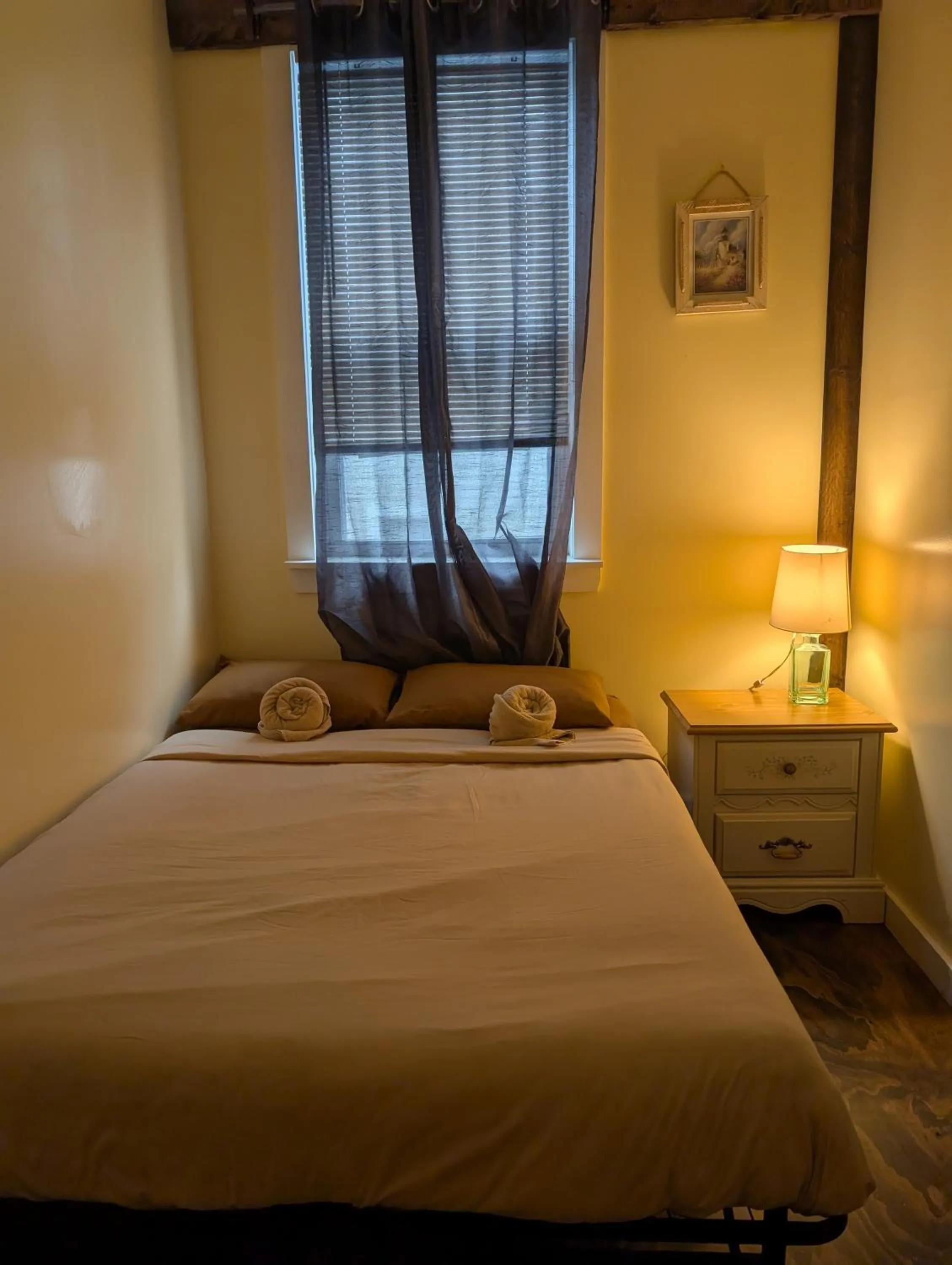 Bed in Boston Homestel