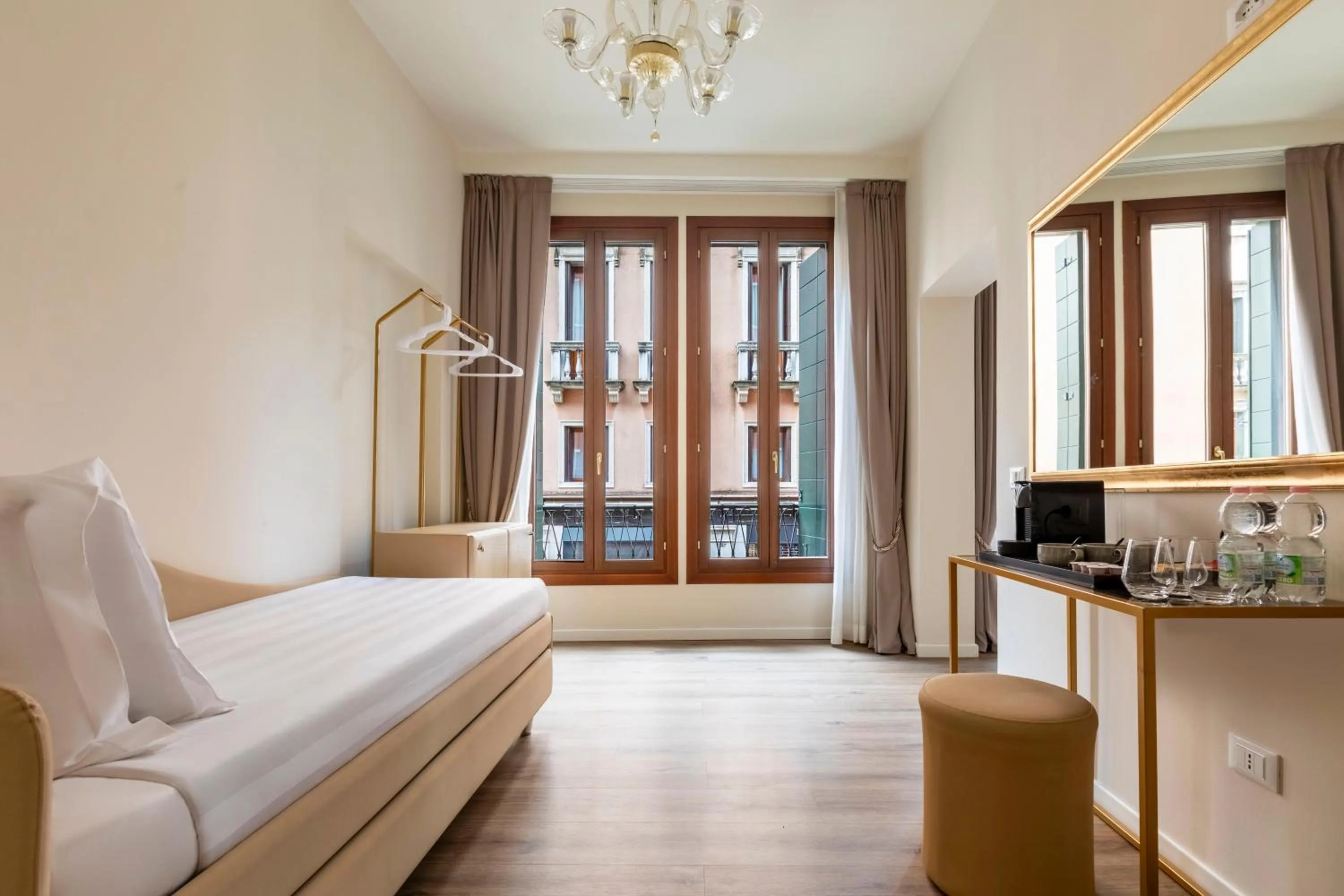 Bed in Numa Venice Palazzo Orseolo