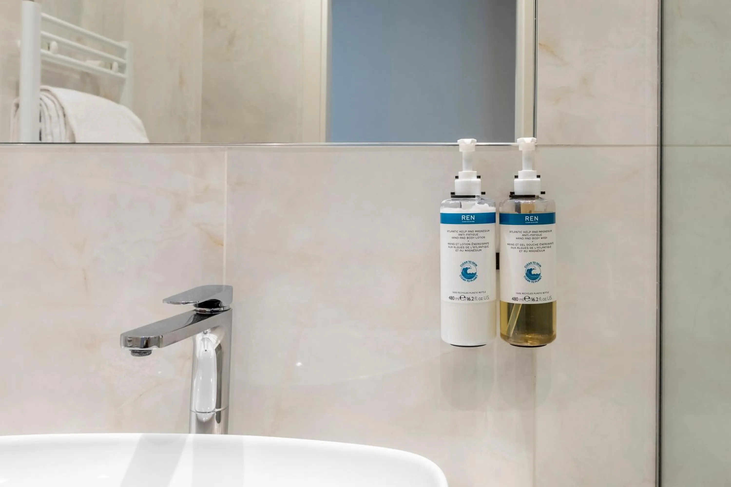 Bathroom in Numa Venice Palazzo Orseolo