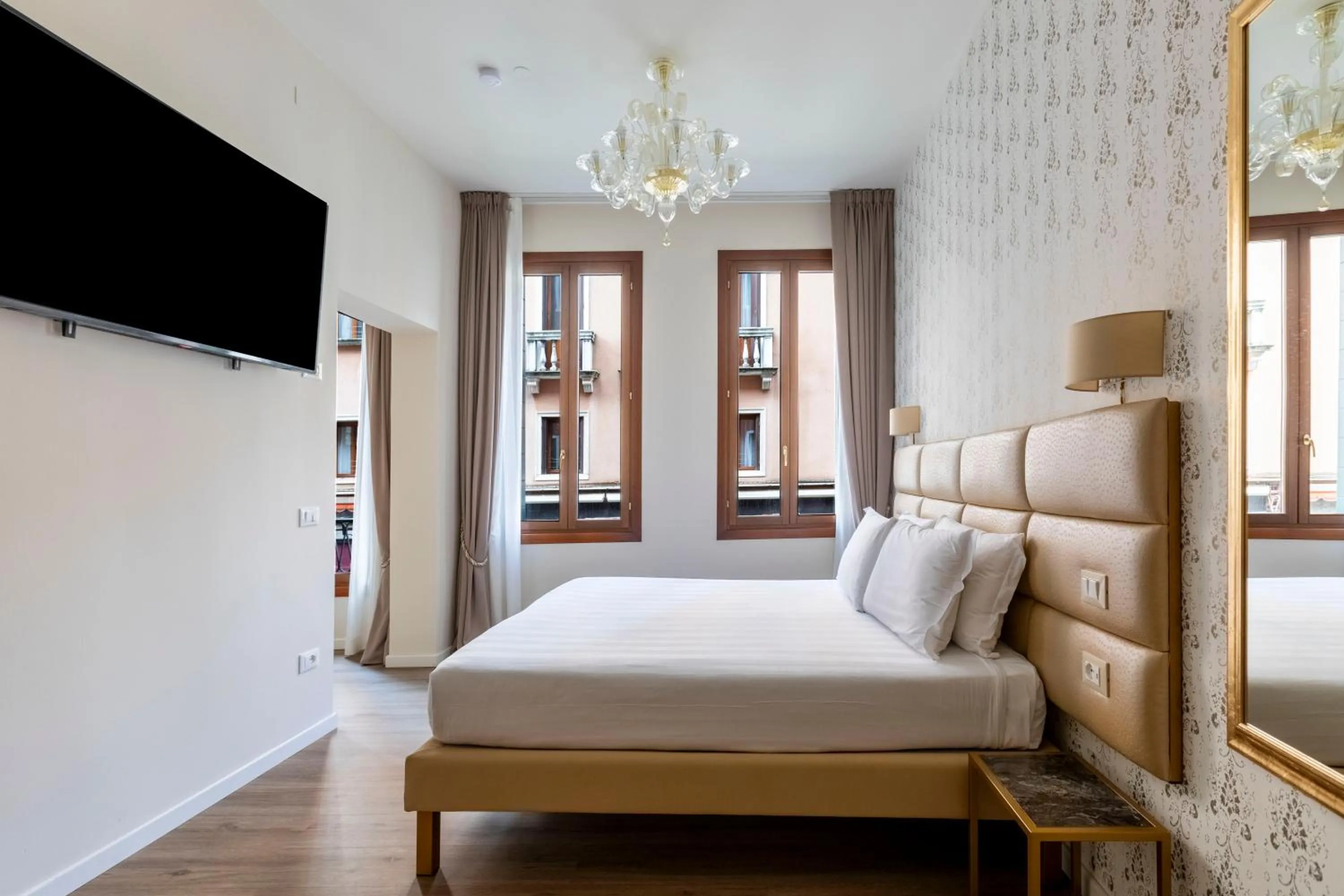 Bed in Numa Venice Palazzo Orseolo