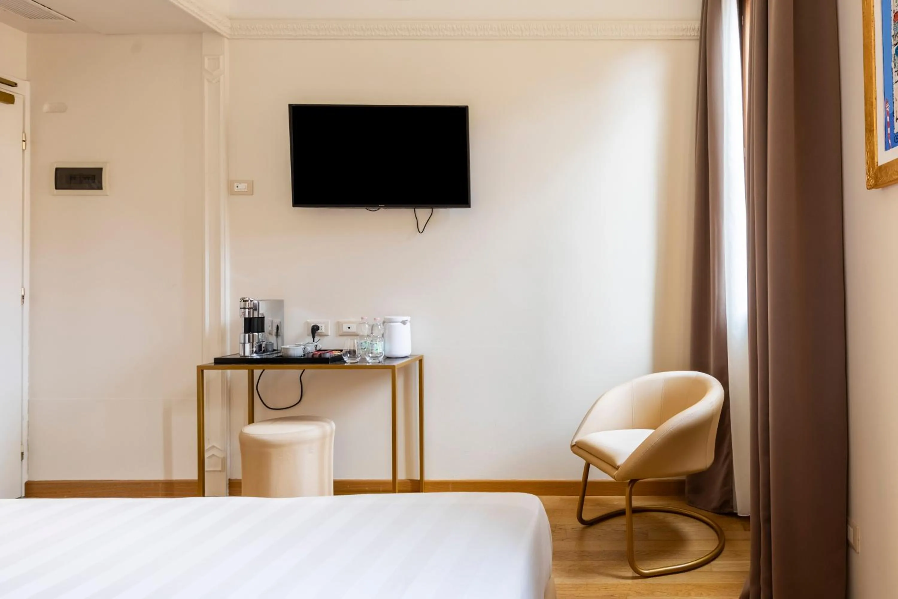 TV and multimedia, Bed in Numa Venice Palazzo Orseolo