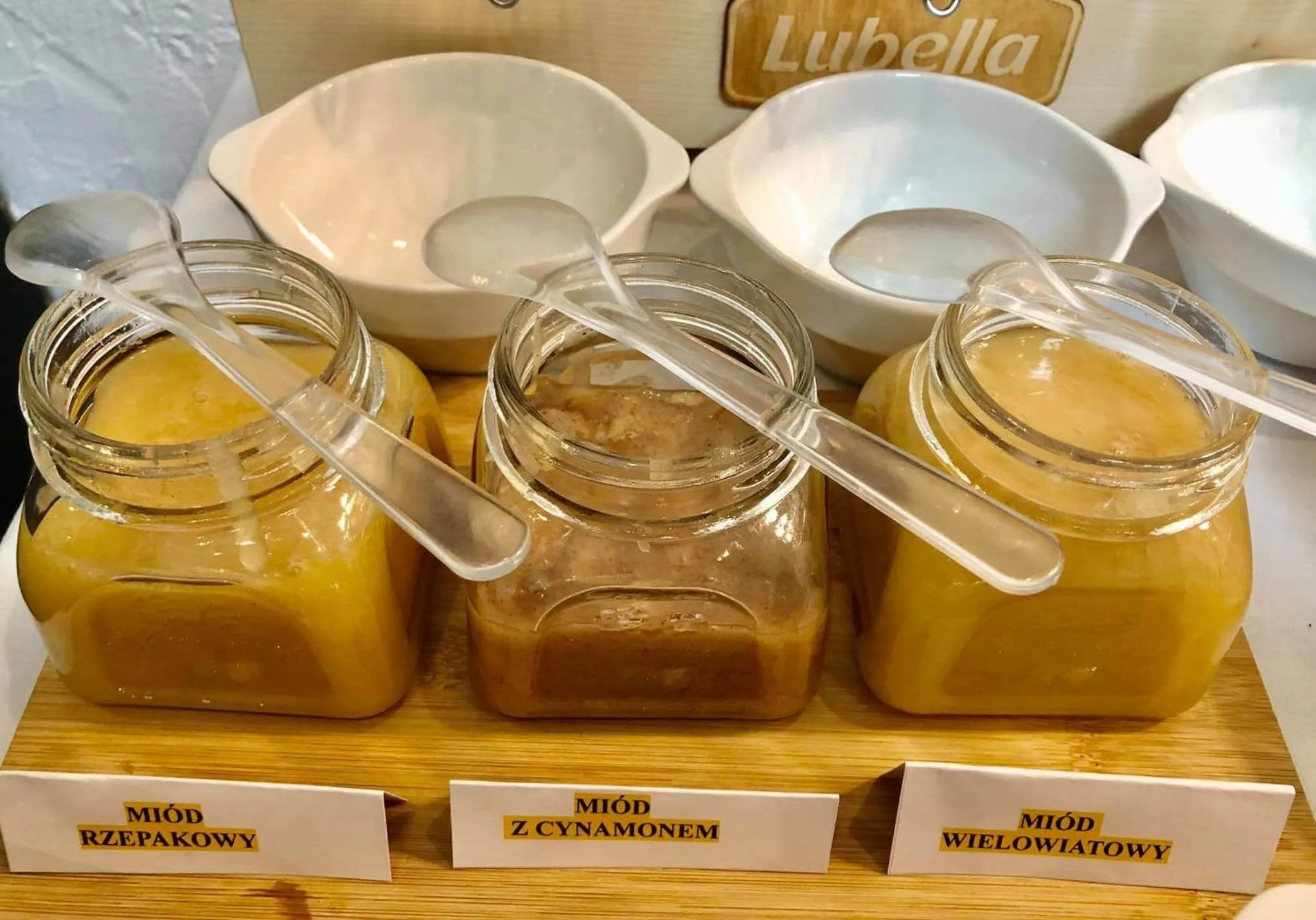 Restaurant/places to eat in Hotel Miodowy