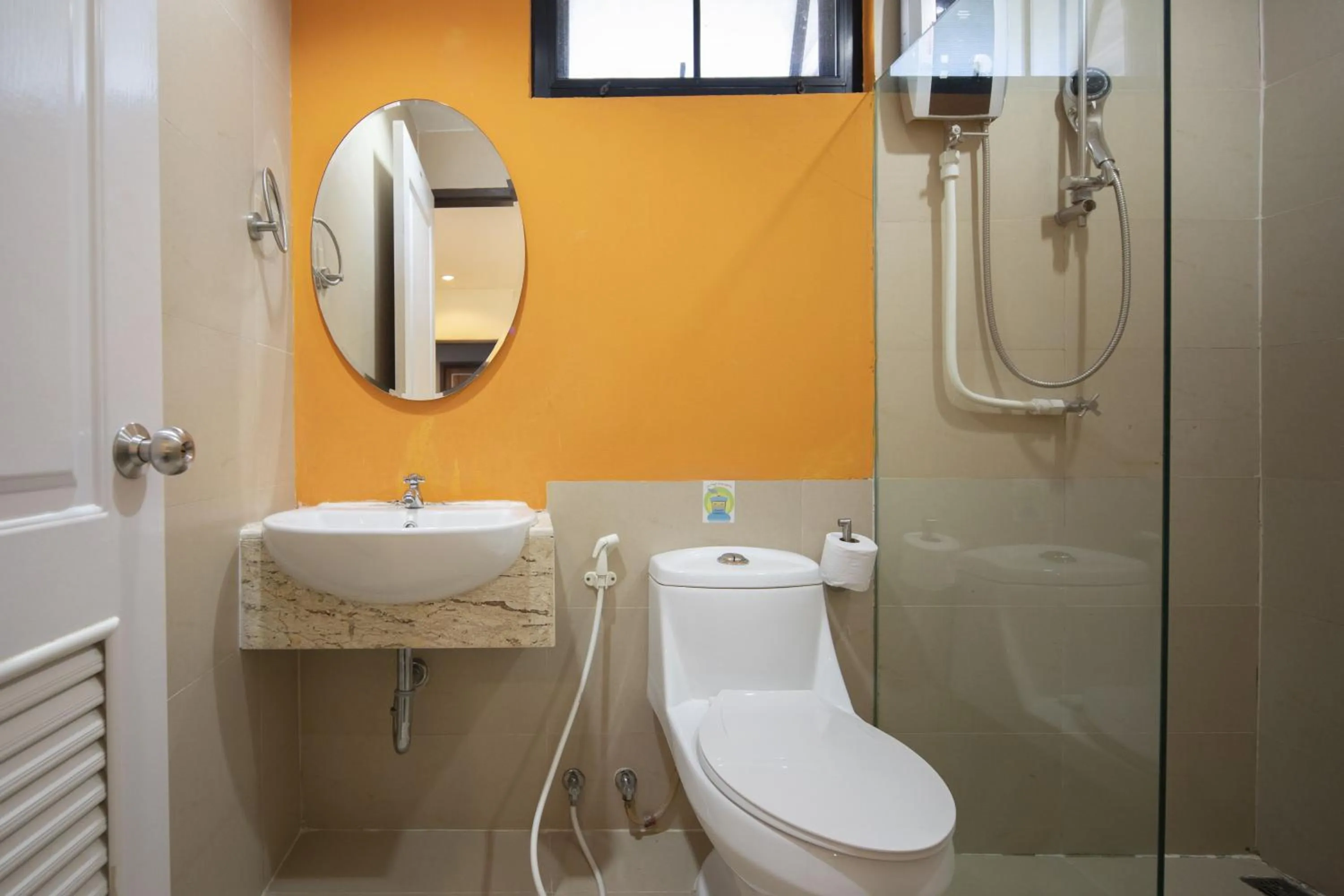 @ Border Hotel, Aranyaprateth