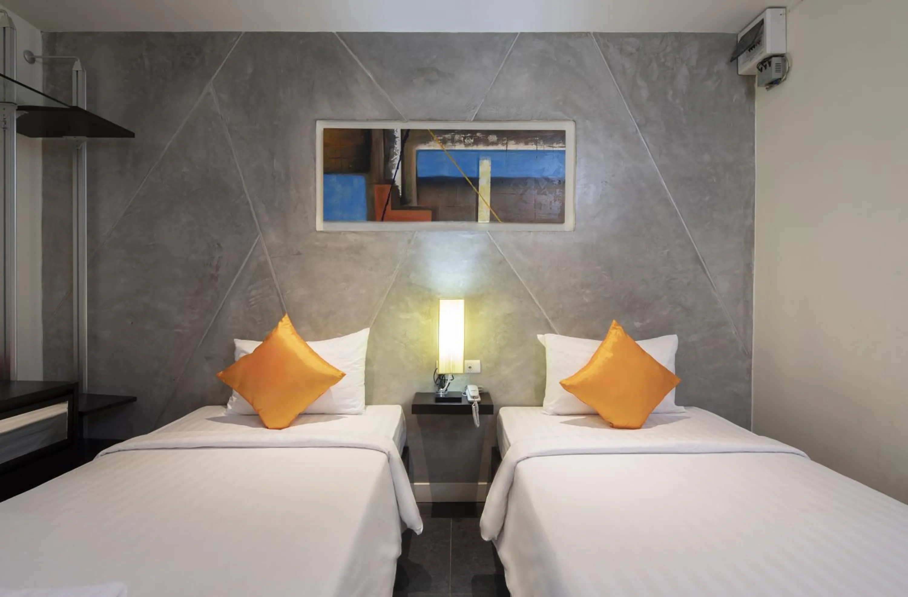 Bed in @ Border Hotel, Aranyaprateth