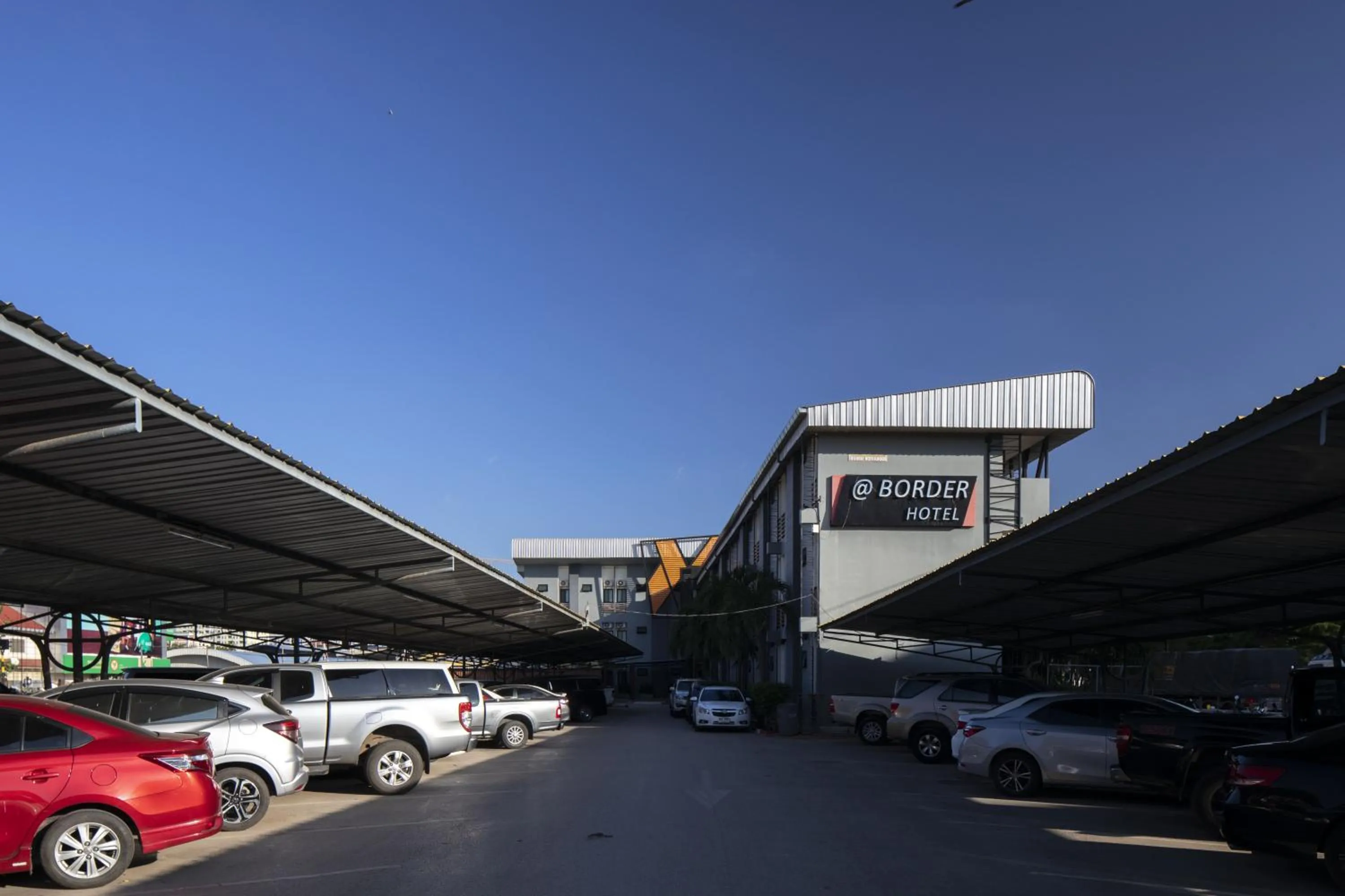 @ Border Hotel, Aranyaprateth