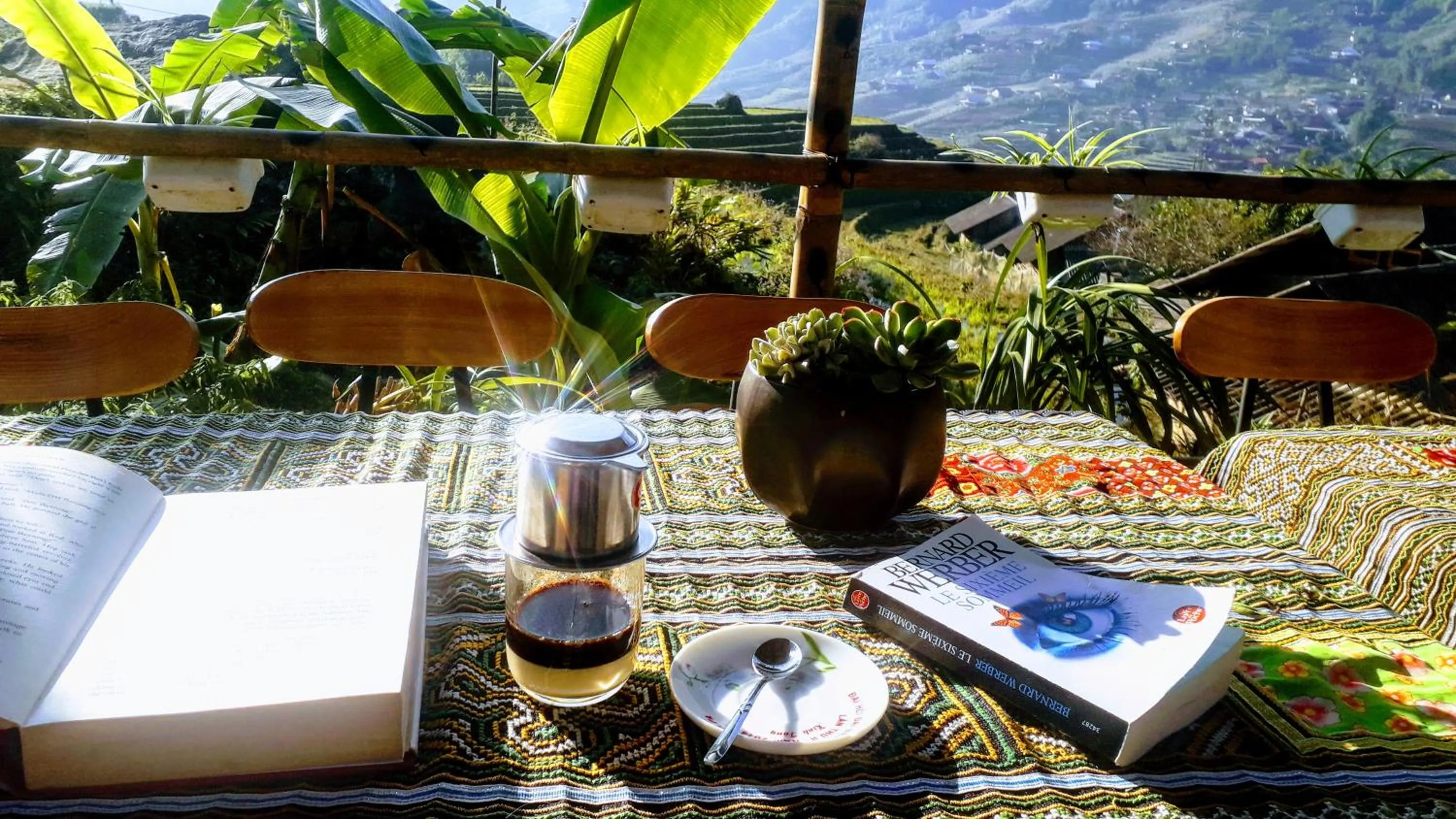 Restaurant/places to eat in Surelee Homestay