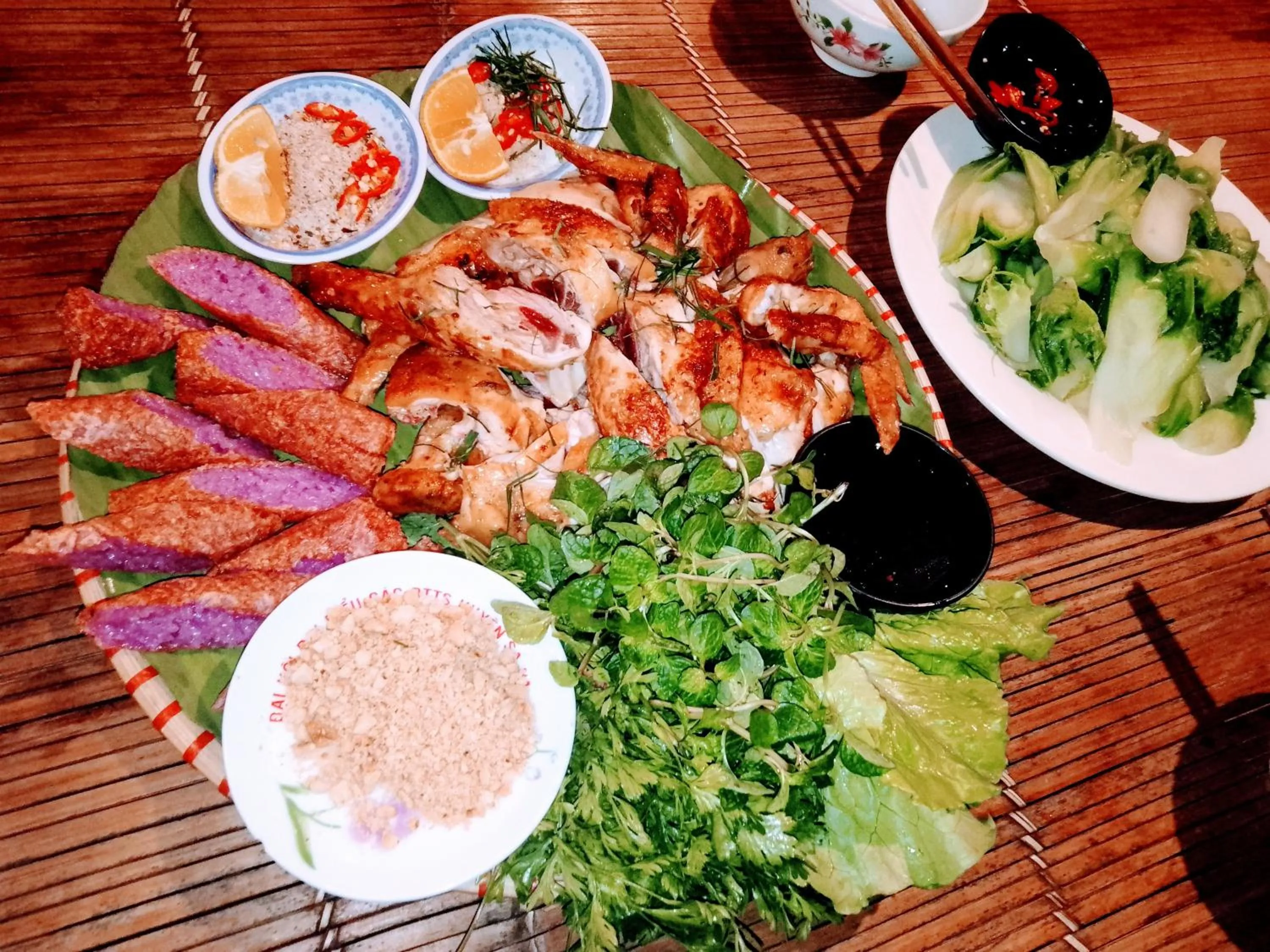 Restaurant/places to eat in Surelee Homestay