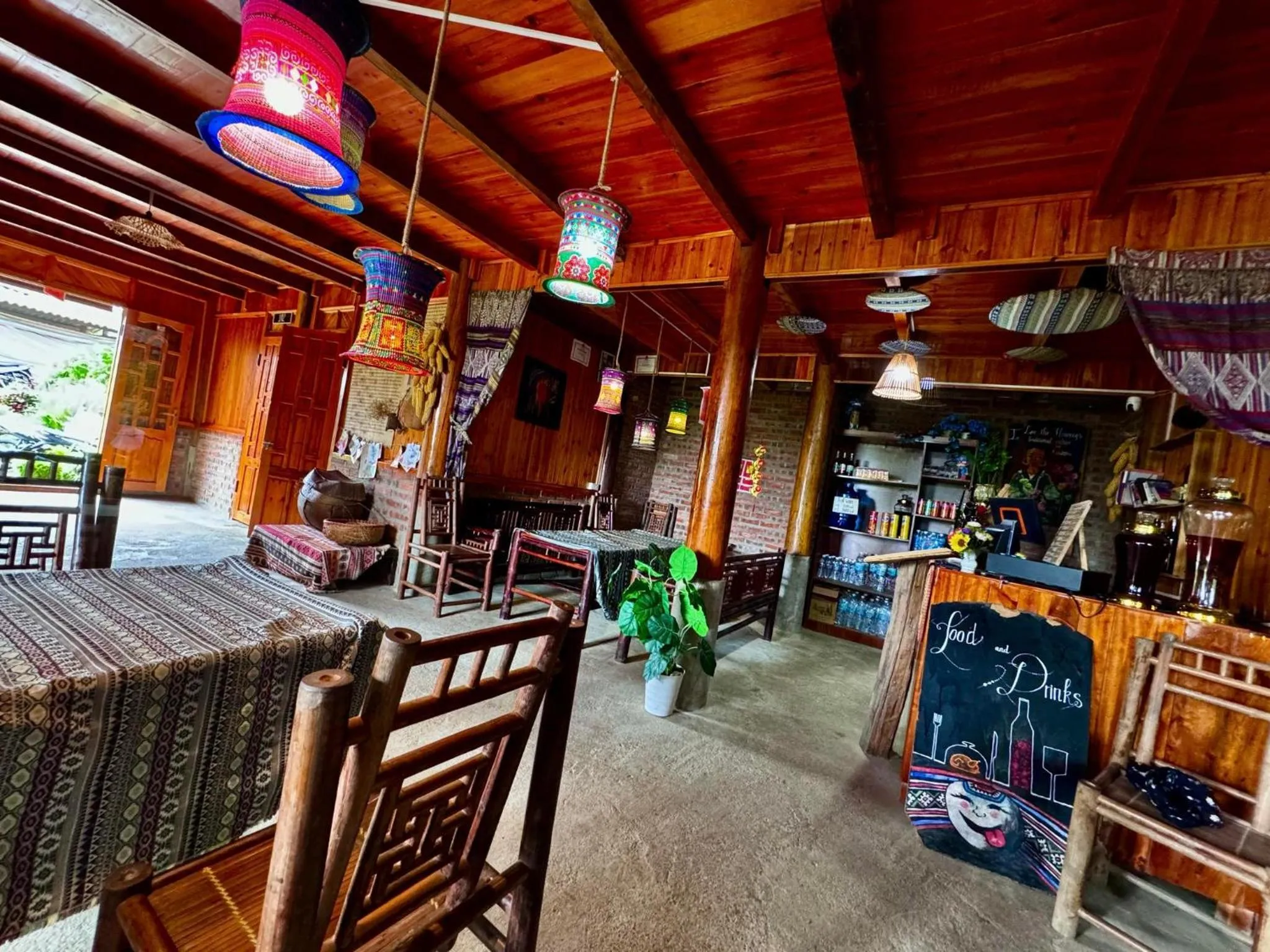 Restaurant/places to eat in Surelee Homestay