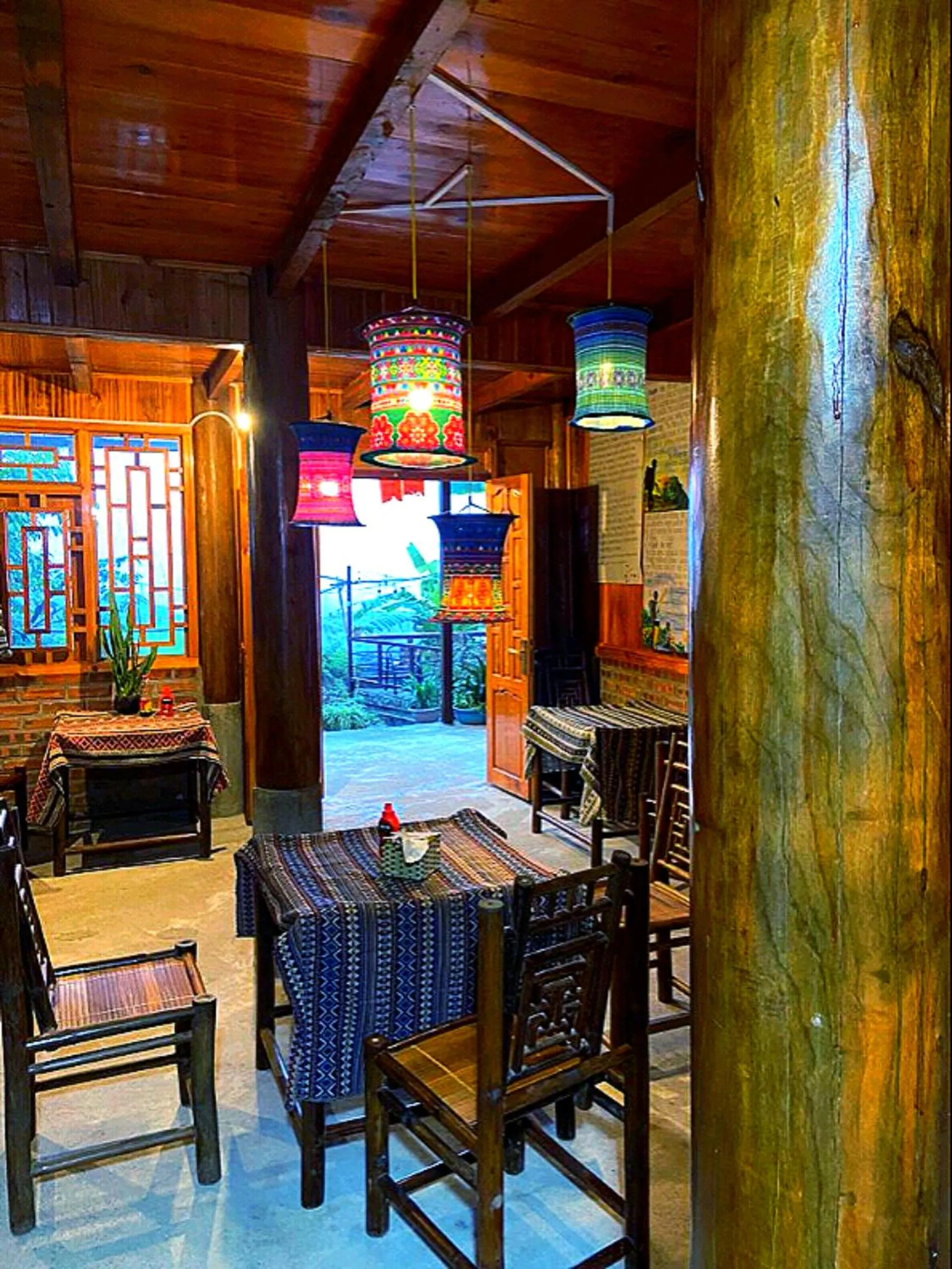 Restaurant/places to eat in Surelee Homestay