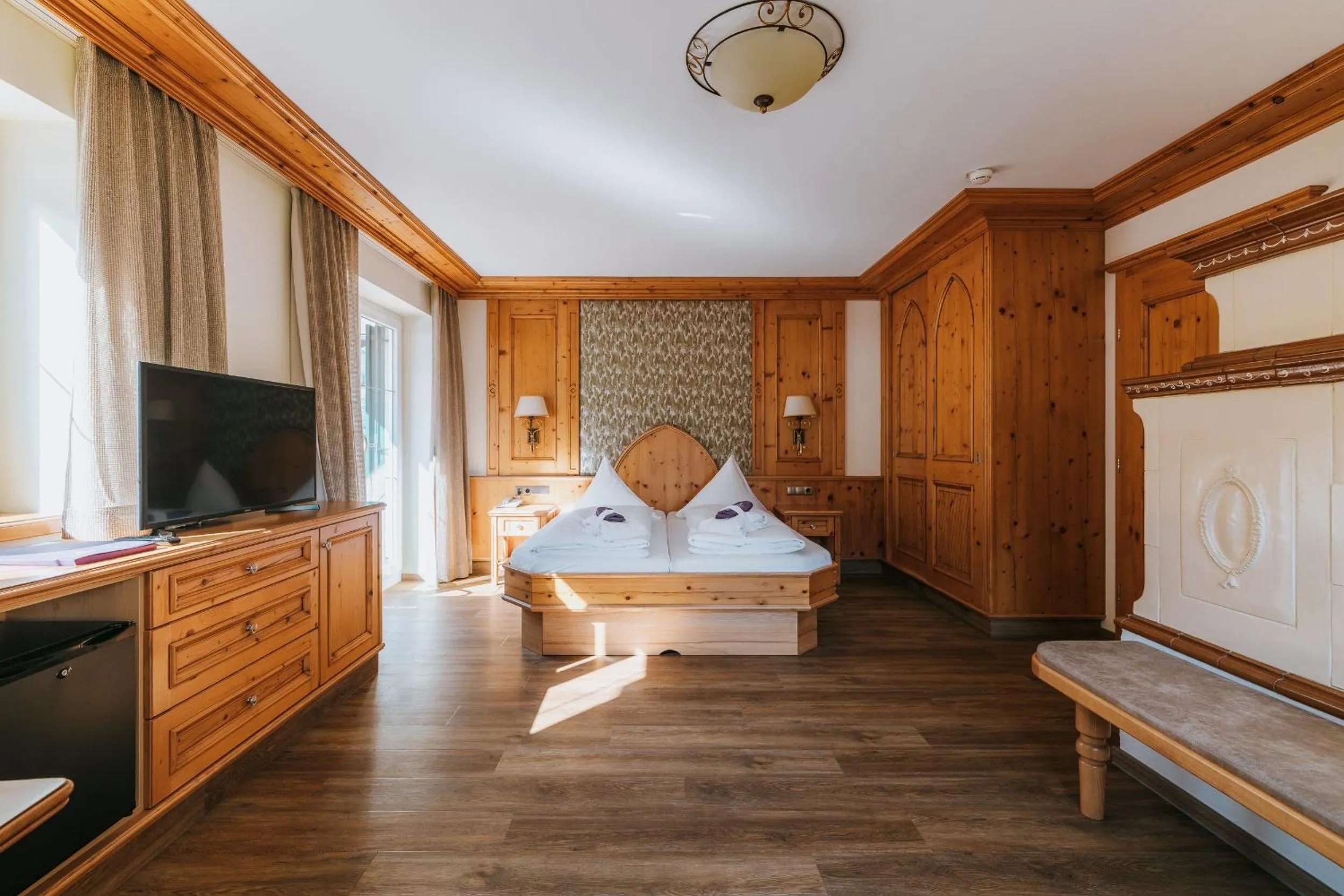 Photo of the whole room, Bed in Anthony´s Alpin Hotel Garni