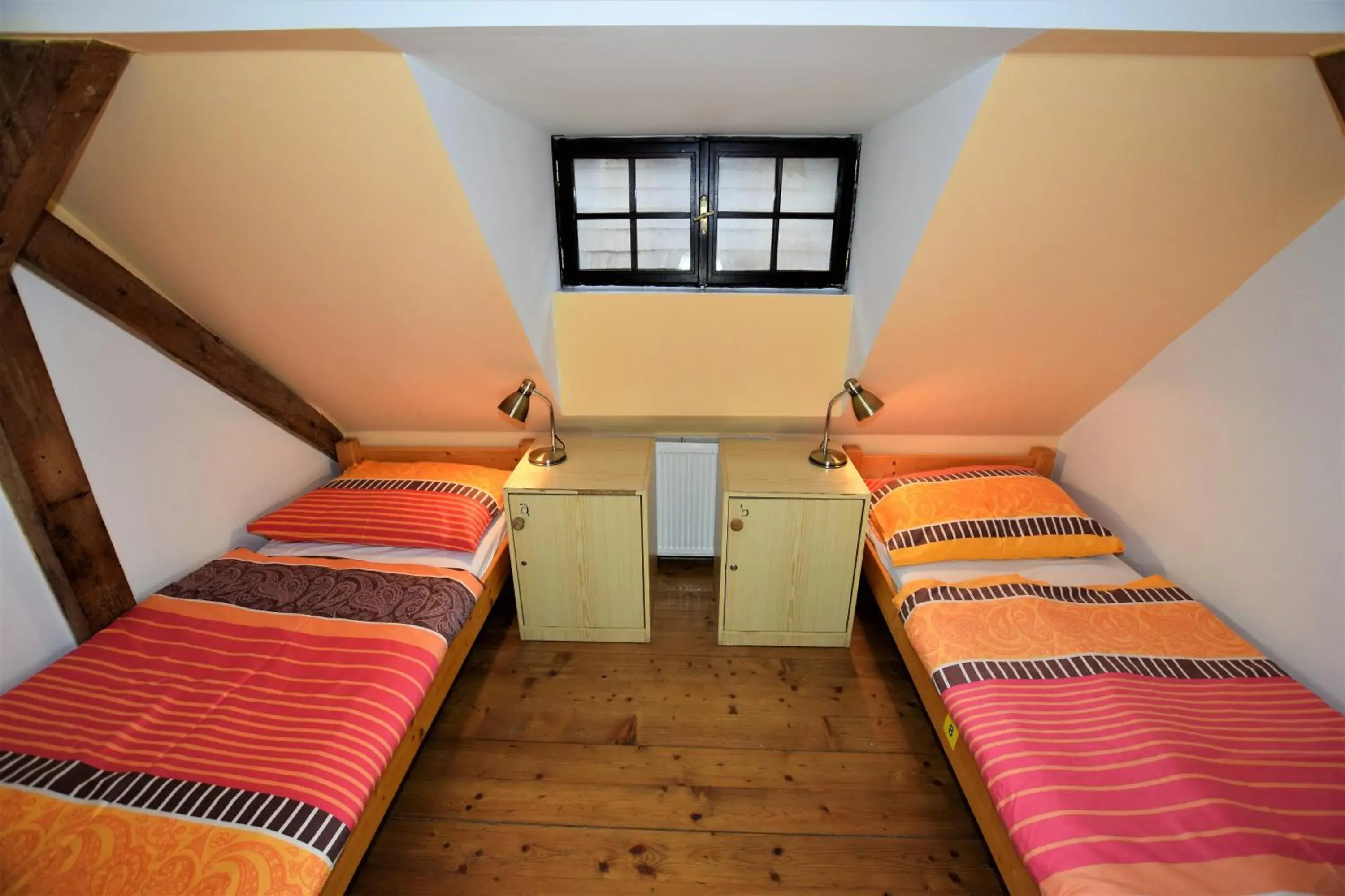 Double or Twin Room with Shared Bathroom in Travel Hostel Double or Twin Room with Shared Bathroom in Travel Hostel