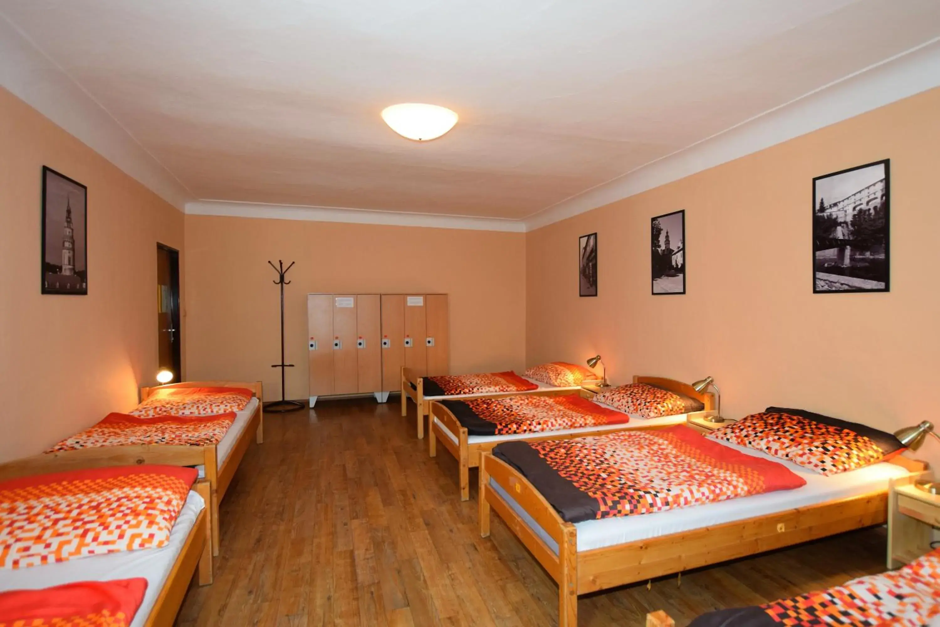 Mixed Dormitory Room in Travel Hostel Mixed Dormitory Room in Travel Hostel