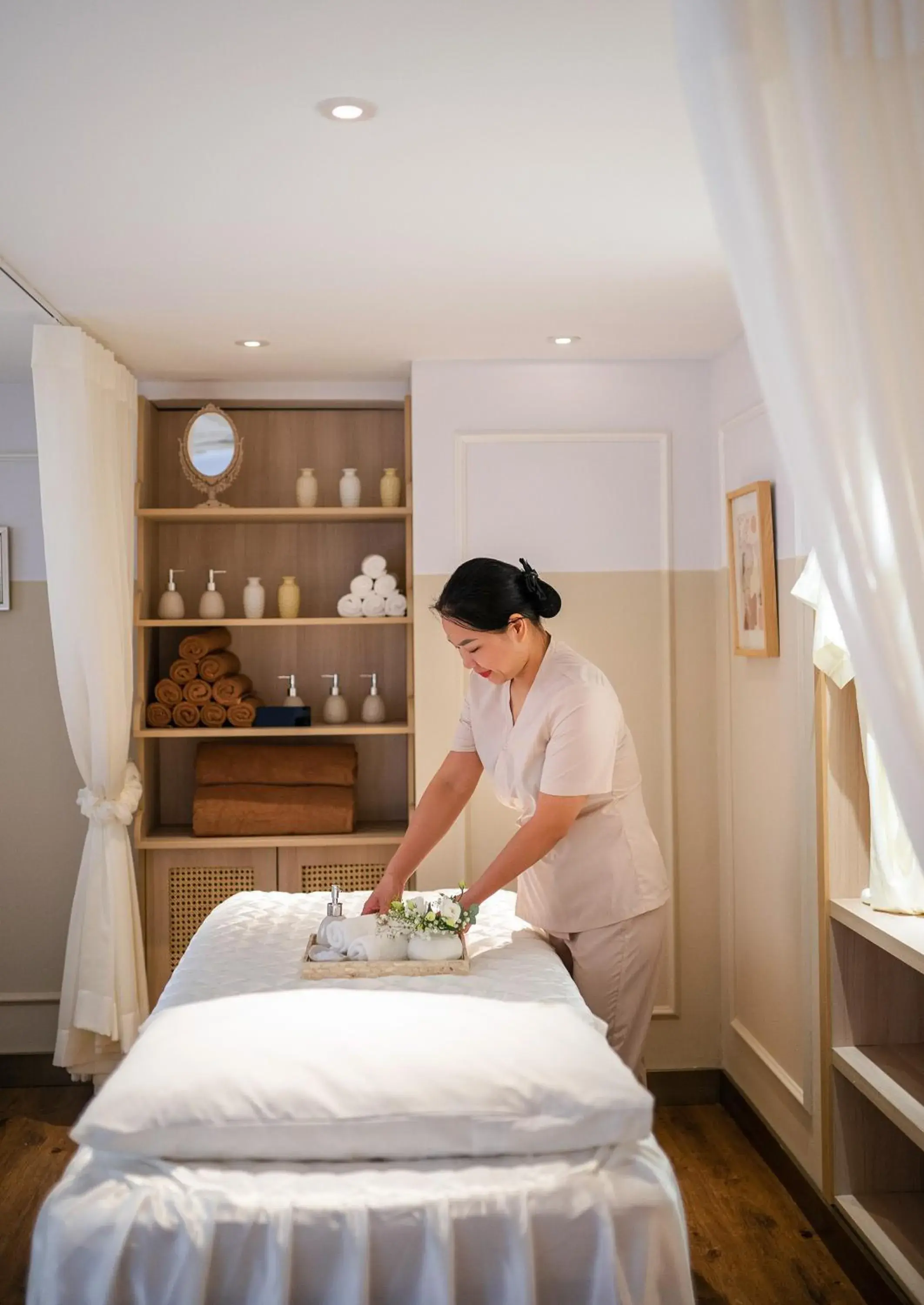 Spa and wellness centre/facilities, Bed in Hanoi Le Jardin Hotel & Spa Spa and wellness centre/facilities, Bed in Hanoi Le Jardin Hotel & Spa