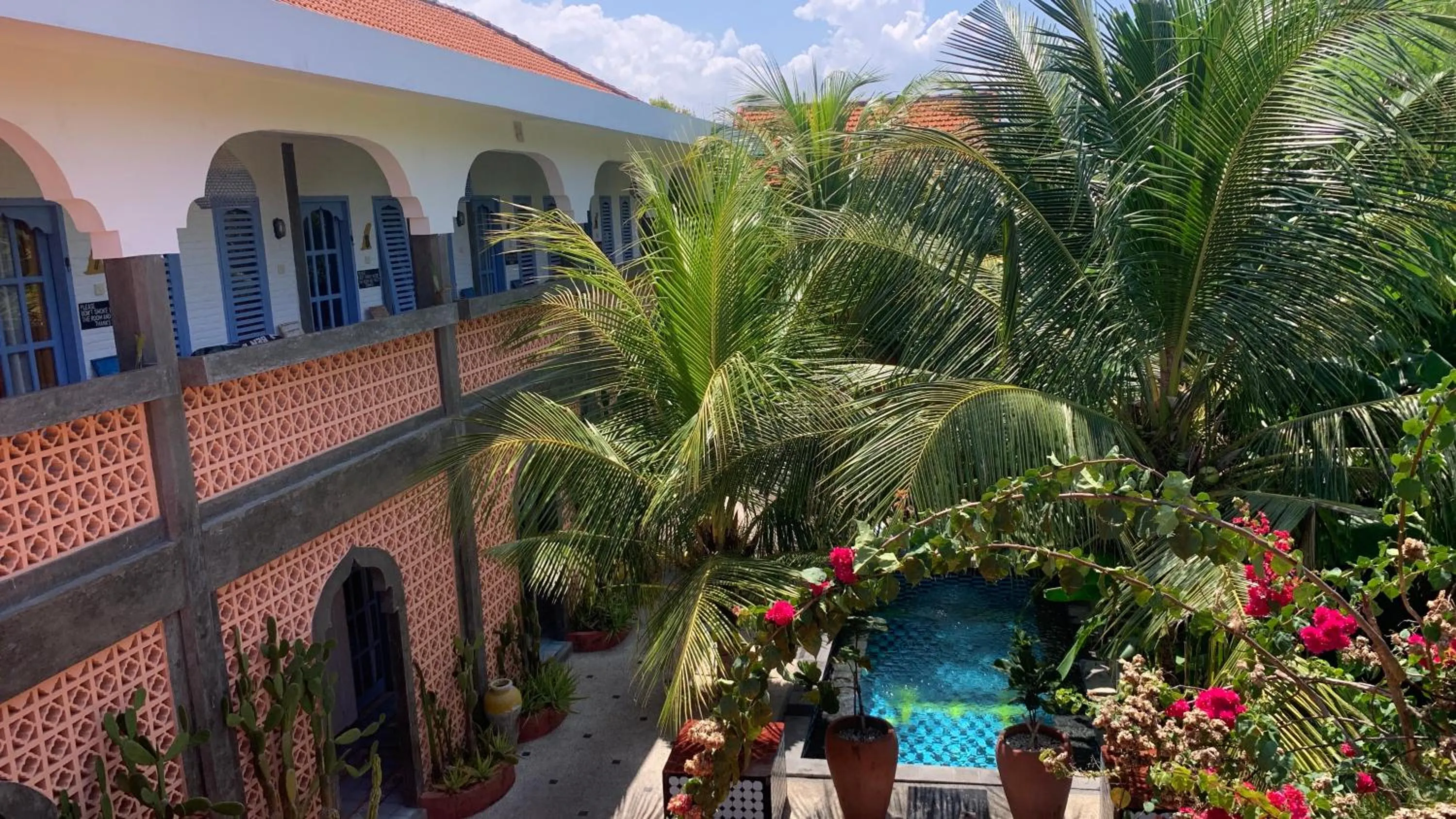 Pool view in Sunflower Stay And Surf