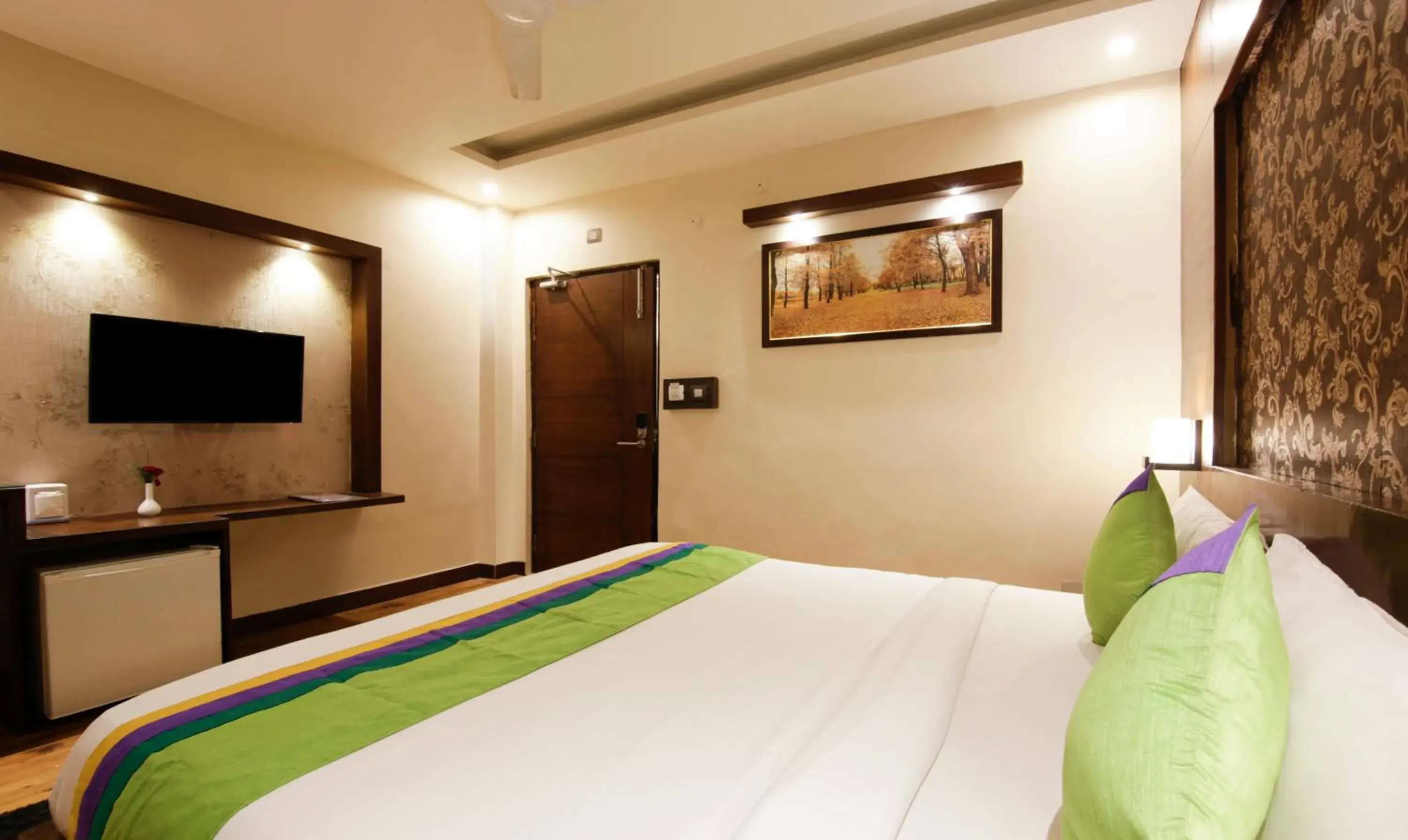 Bed in Treebo Punjabi Nature Residency, Near Faridabad Railway Station Bed in Treebo Punjabi Nature Residency, Near Faridabad Railway Station