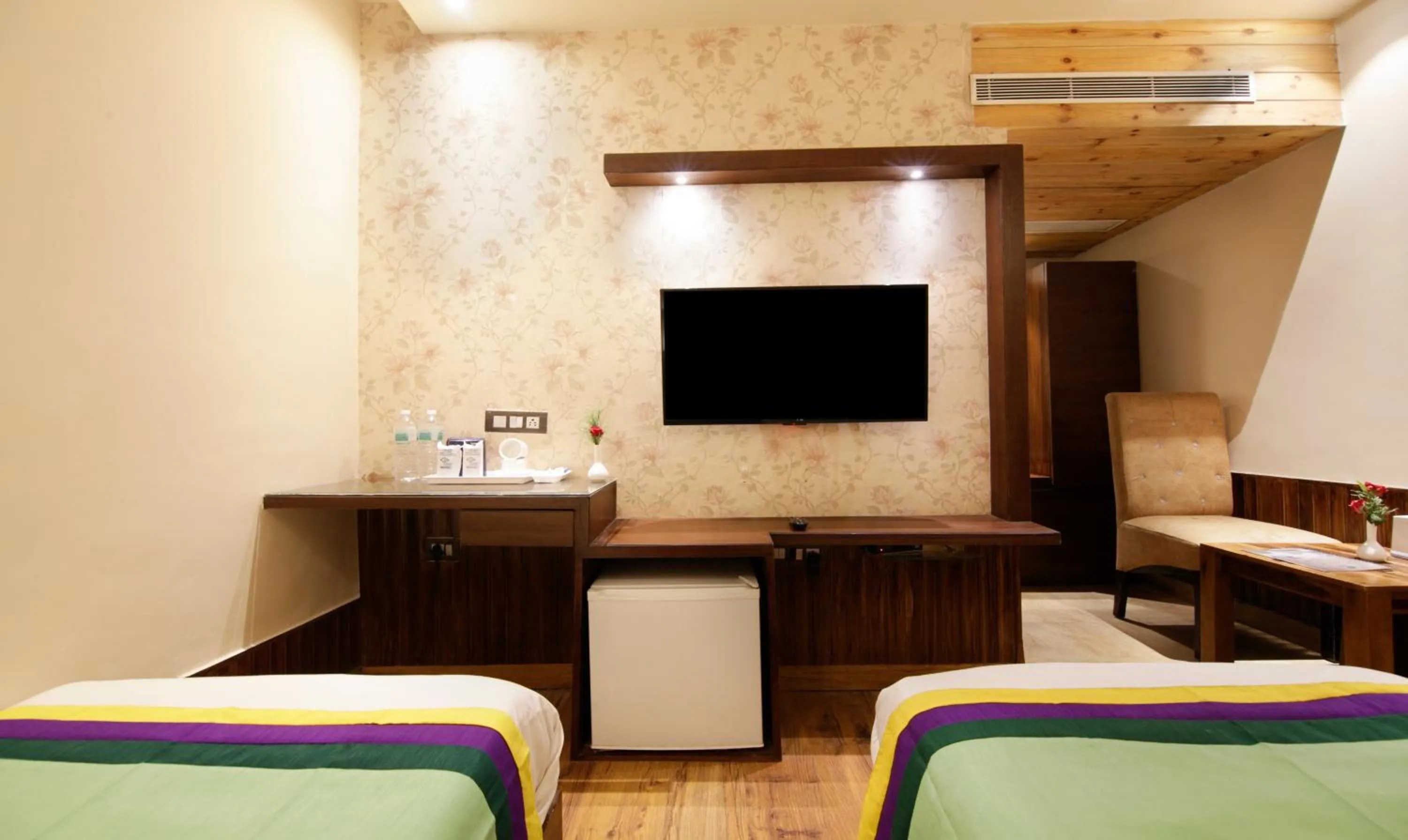 Bed in Treebo Punjabi Nature Residency, Near Faridabad Railway Station