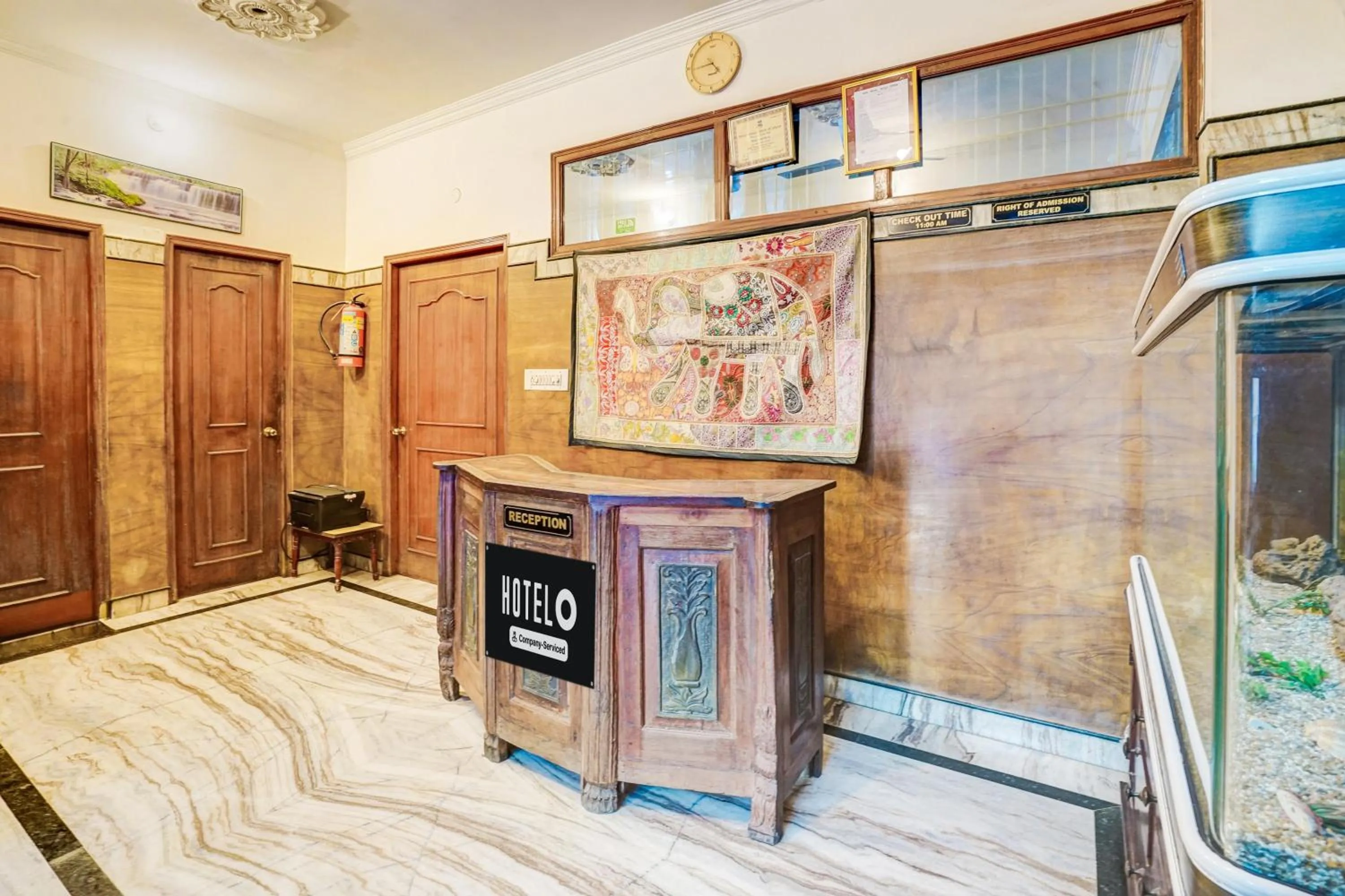 Lobby or reception in Hotel O Sansarchandra Road Formerly Luna Rosa
