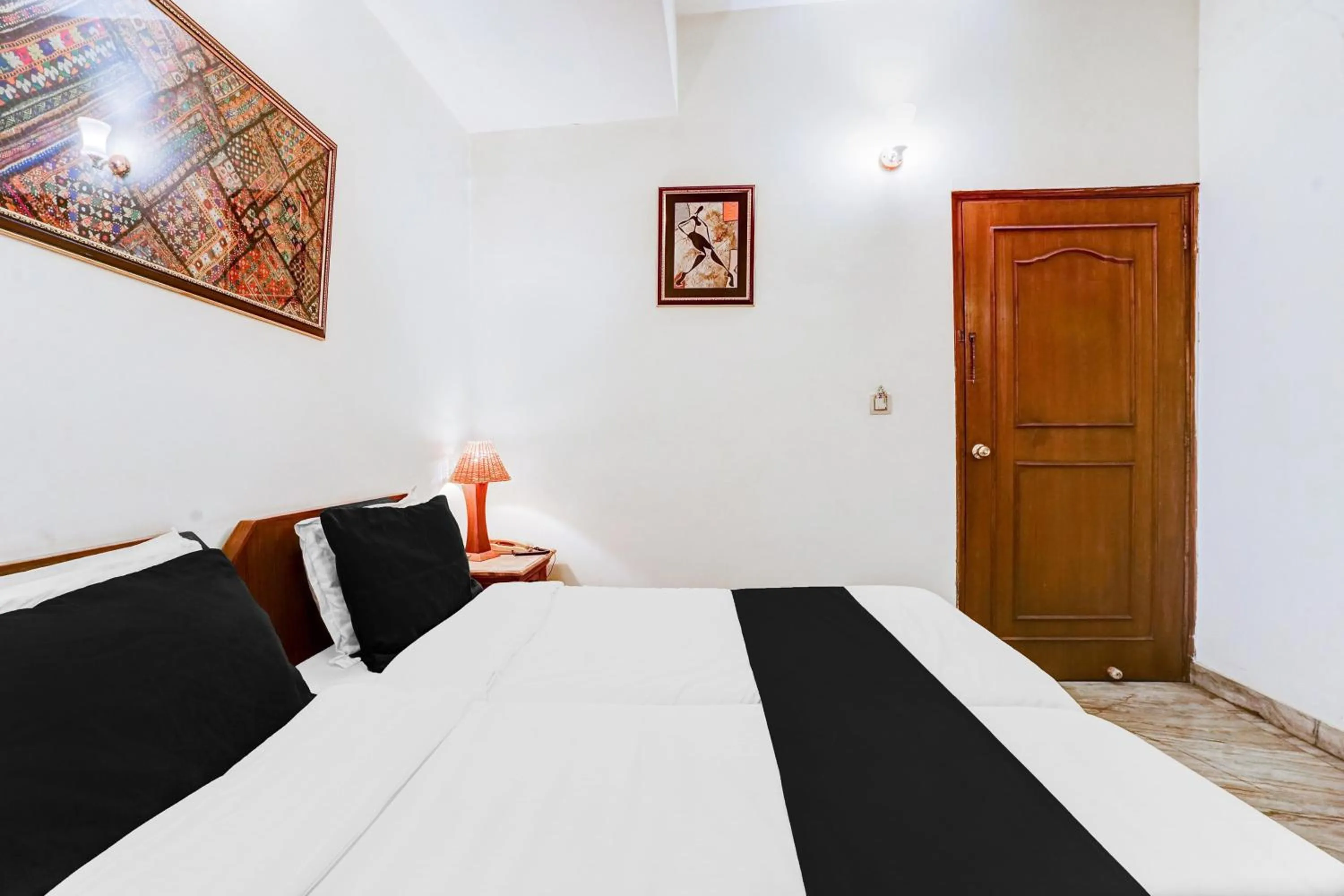 Bedroom in Hotel O Sansarchandra Road Formerly Luna Rosa