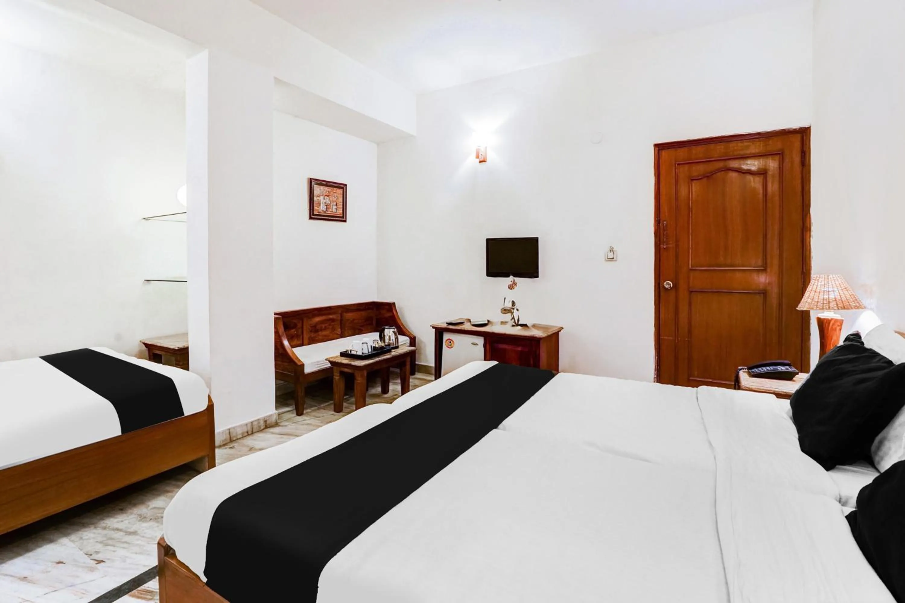 Bedroom in Hotel O Sansarchandra Road Formerly Luna Rosa
