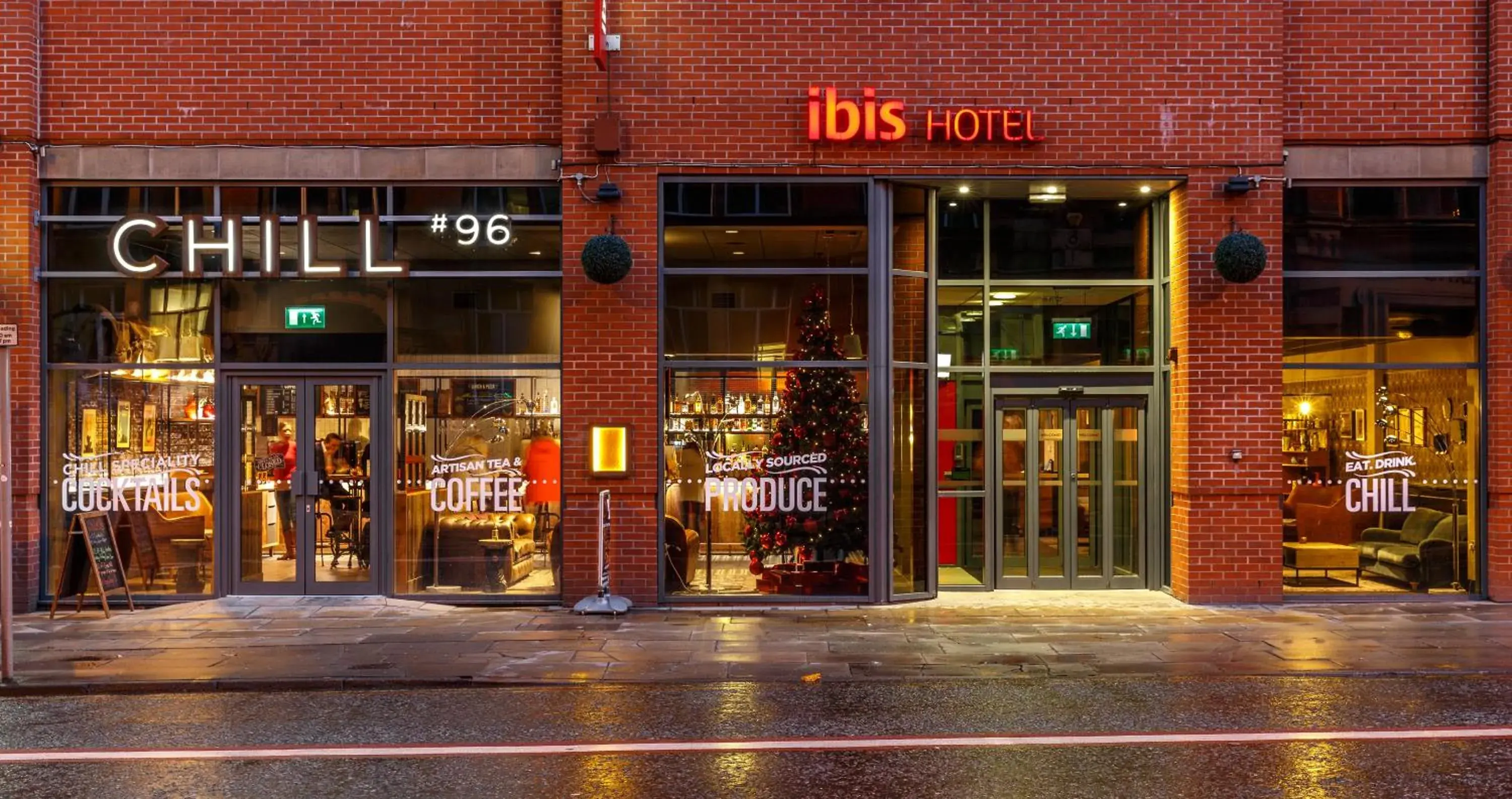 Facade/entrance in ibis Manchester Centre 96 Portland Street Facade/entrance in ibis Manchester Centre 96 Portland Street