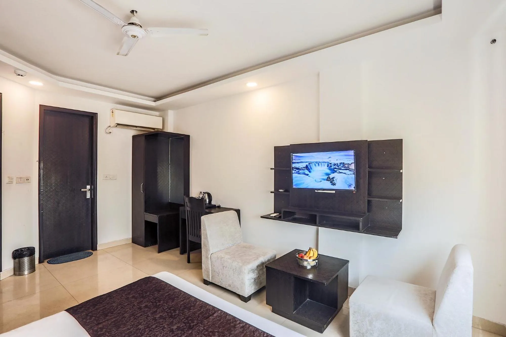 Bed in FabHotel Airport Zone Olive