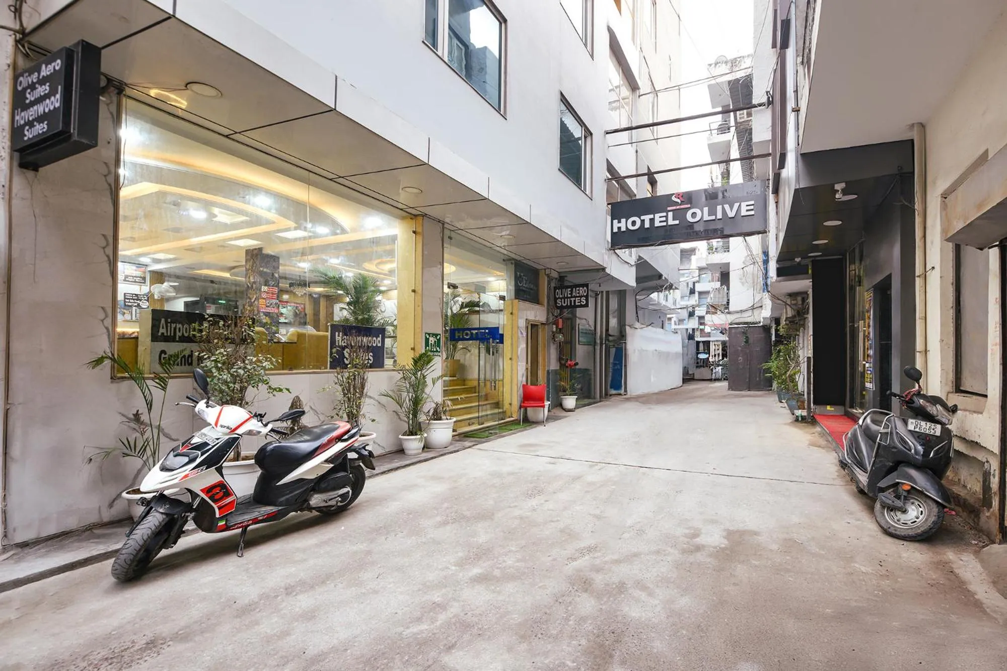 Facade/entrance in FabHotel Airport Zone Olive