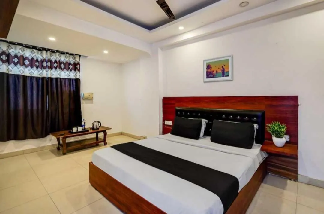 Bedroom in Hotel O Anshu B&B