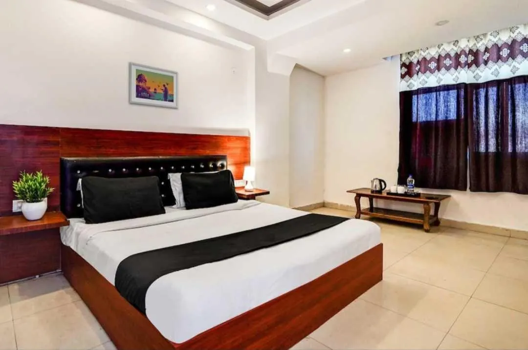 Bedroom in Hotel O Anshu B&B