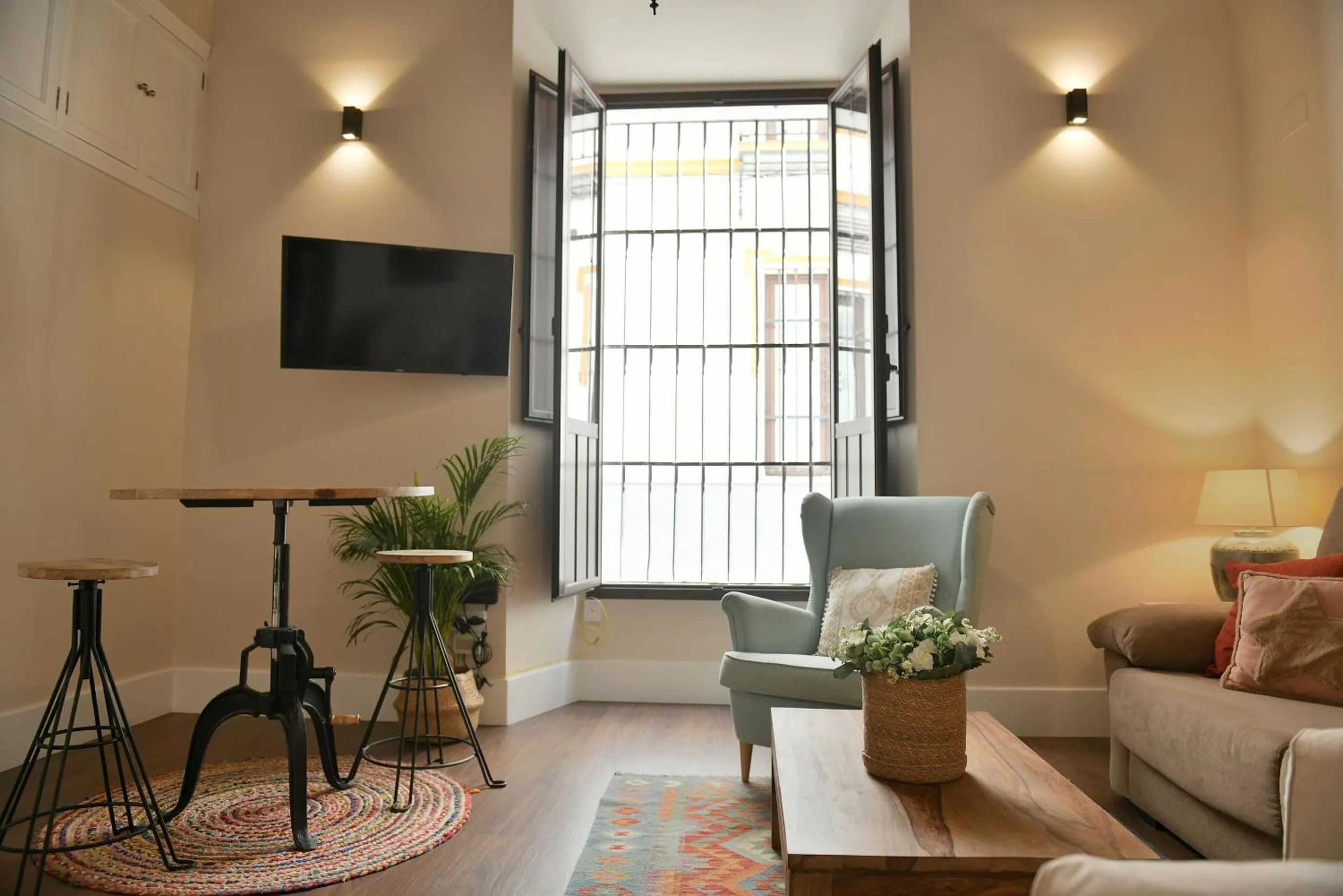 Communal lounge/ TV room in Apartamento Arenal