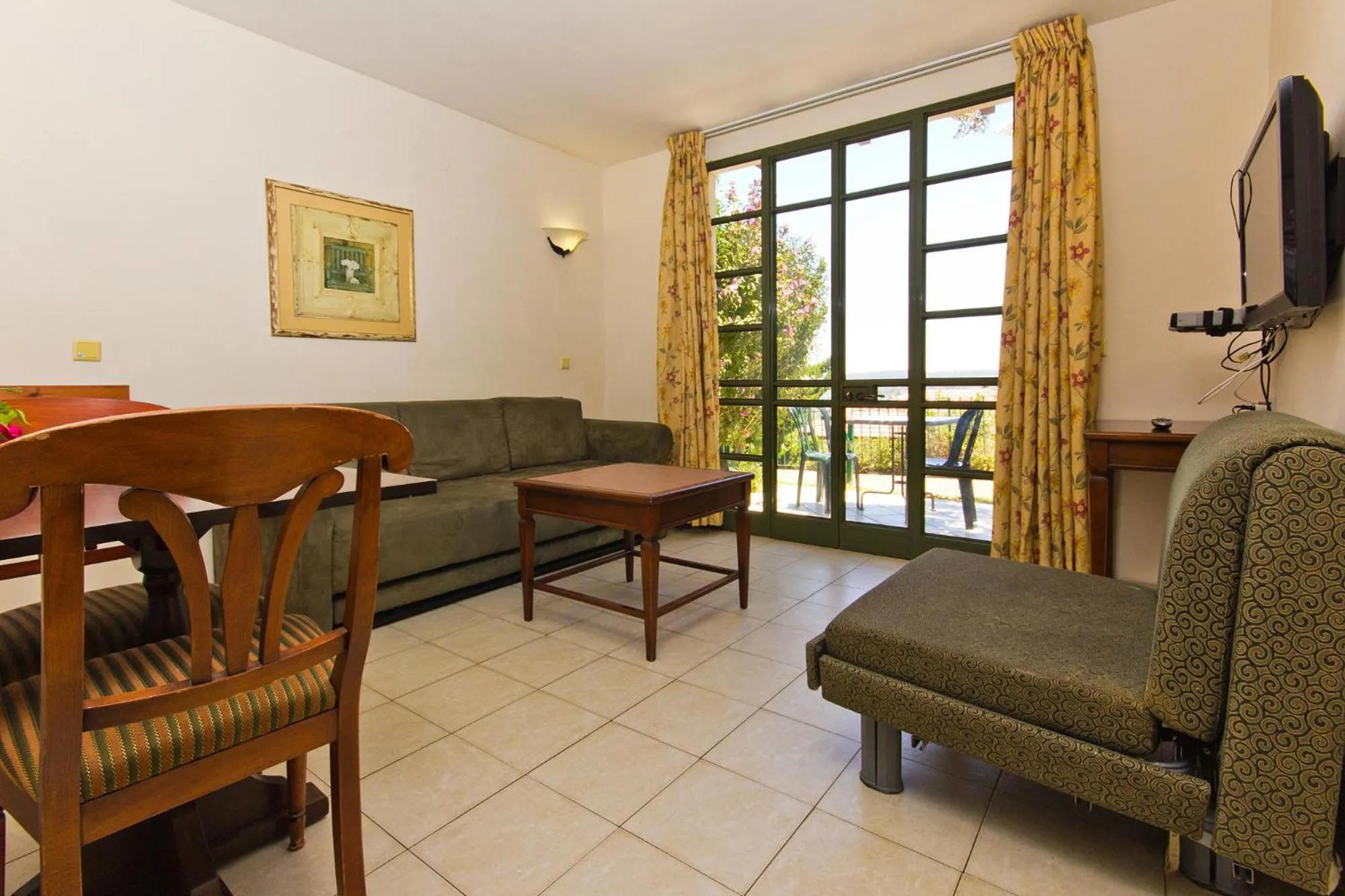 Living room in Shoresh Green Hills