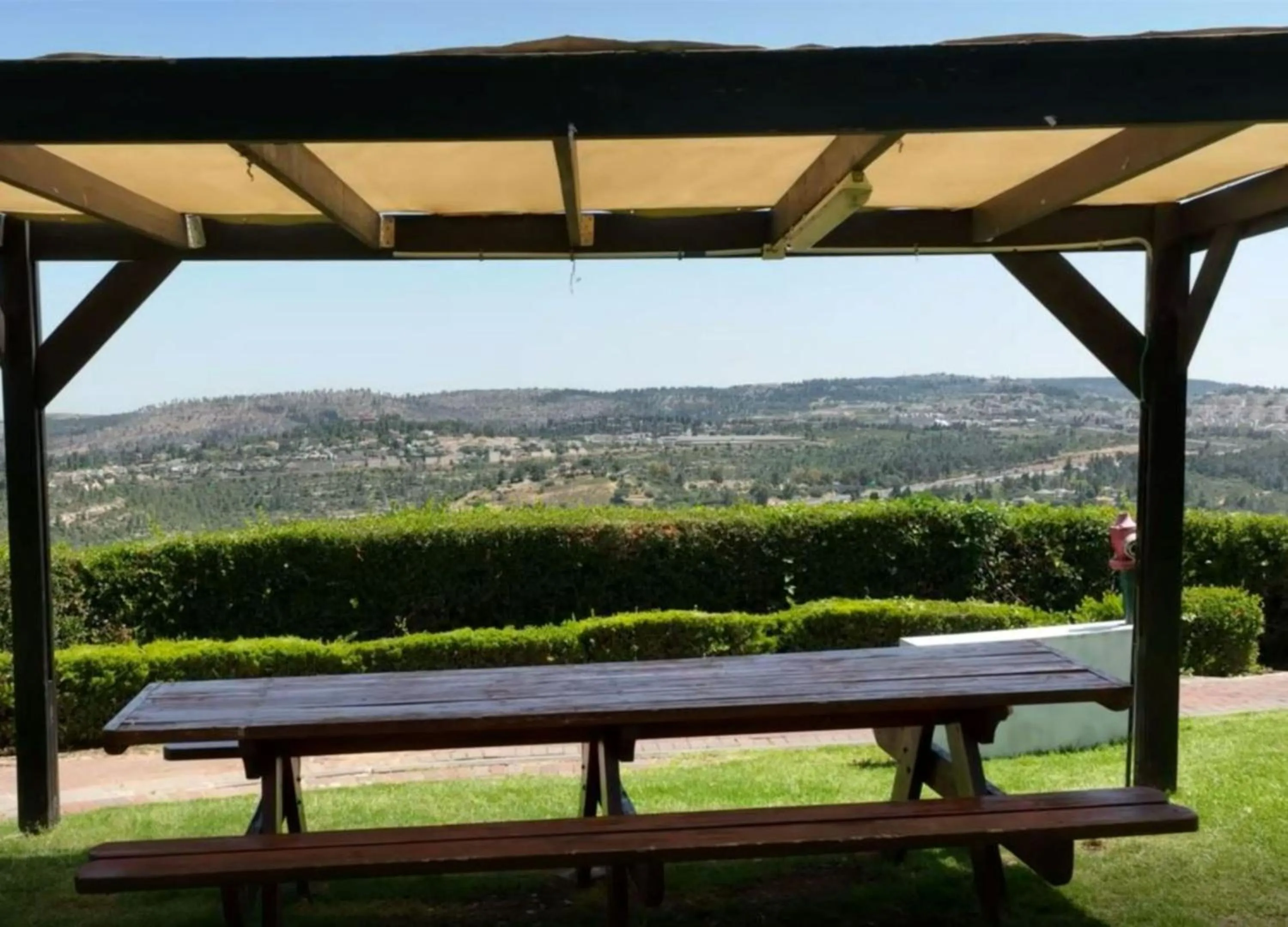 Mountain view in Shoresh Green Hills