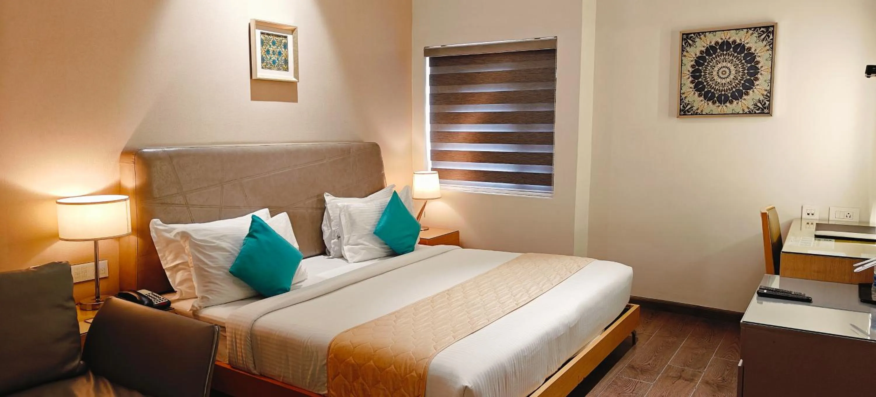 Bed in The Mayberry -A Bergamont Group of Hotels