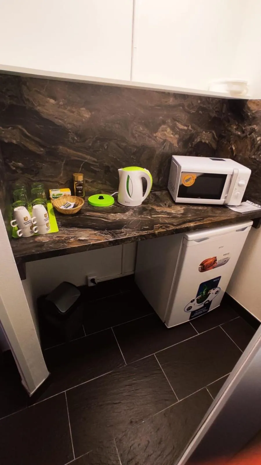 Three-Bedroom Apartment - single occupancy in Motorest U Kola