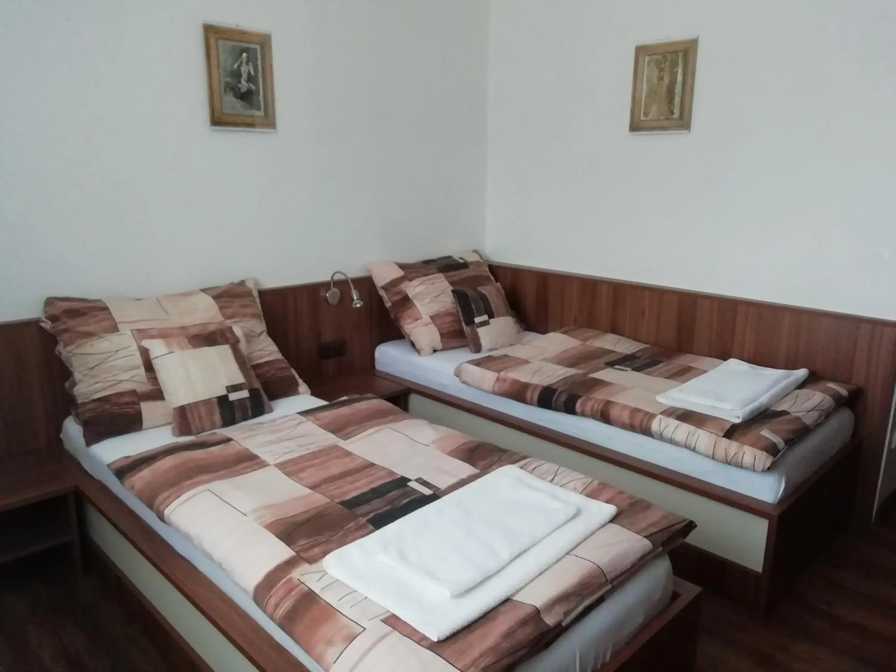 Twin Room - single occupancy in Motorest U Kola Twin Room - single occupancy in Motorest U Kola