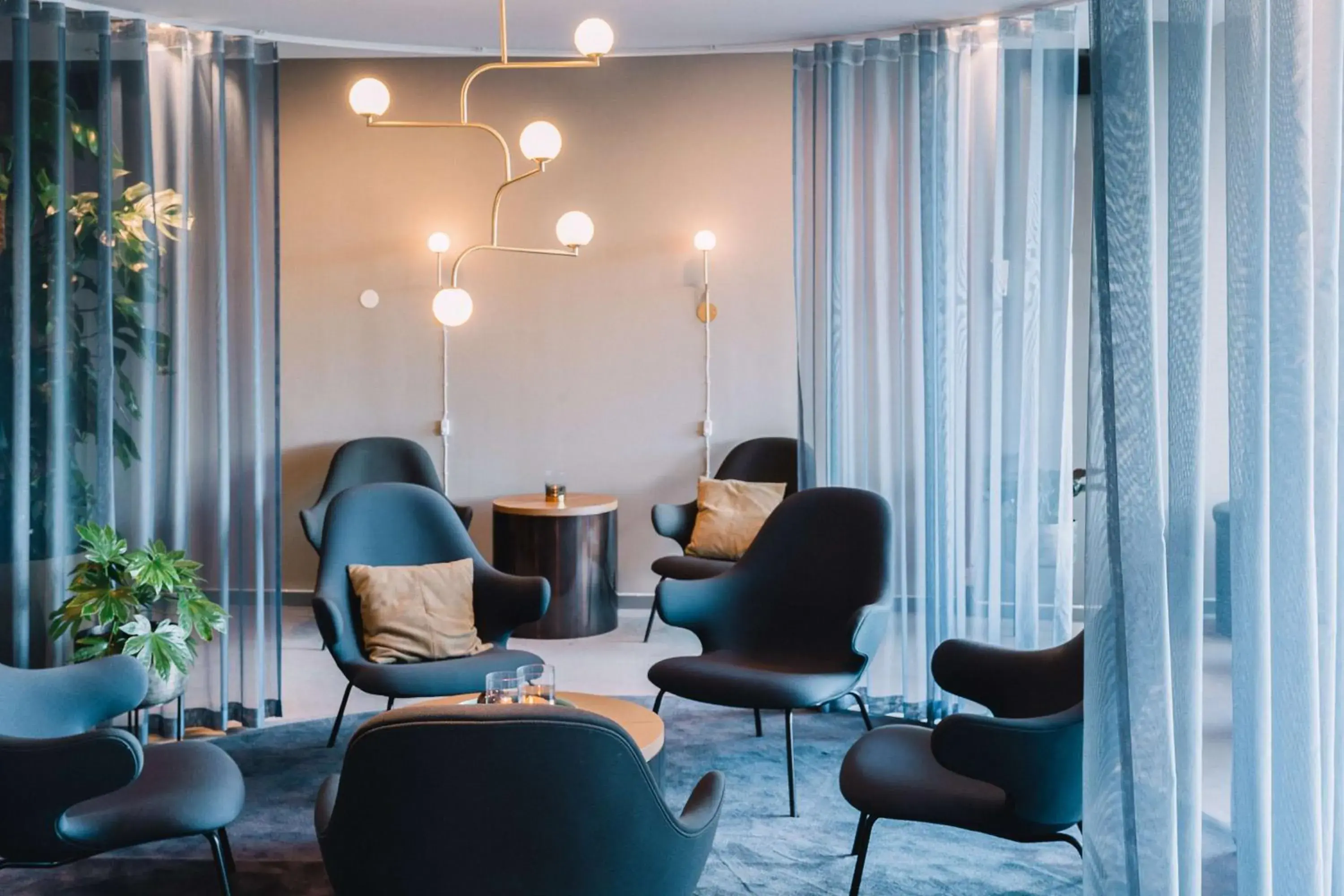 Lobby or reception in Scandic Opalen Lobby or reception in Scandic Opalen