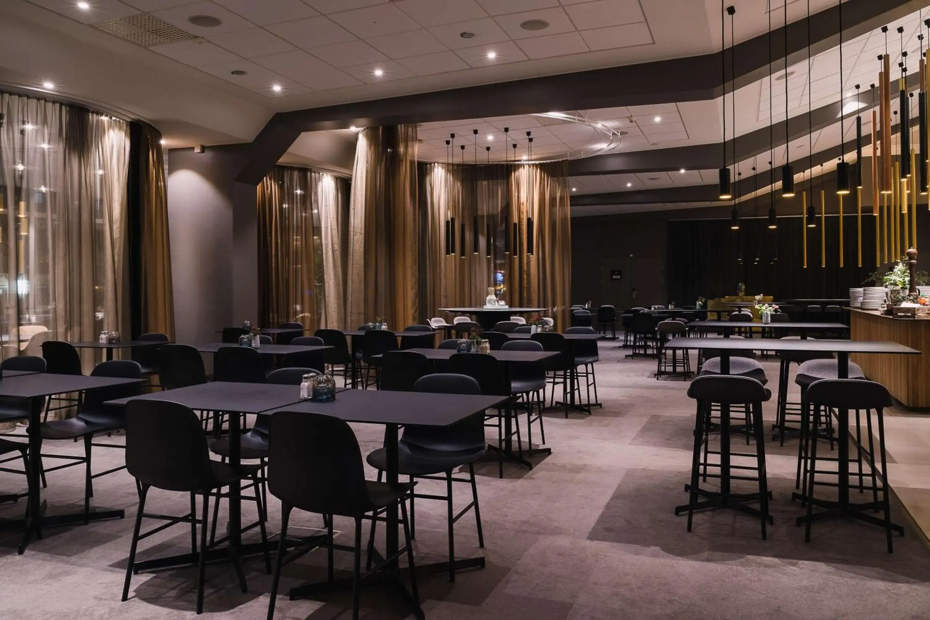 Restaurant/places to eat in Scandic Opalen Restaurant/places to eat in Scandic Opalen