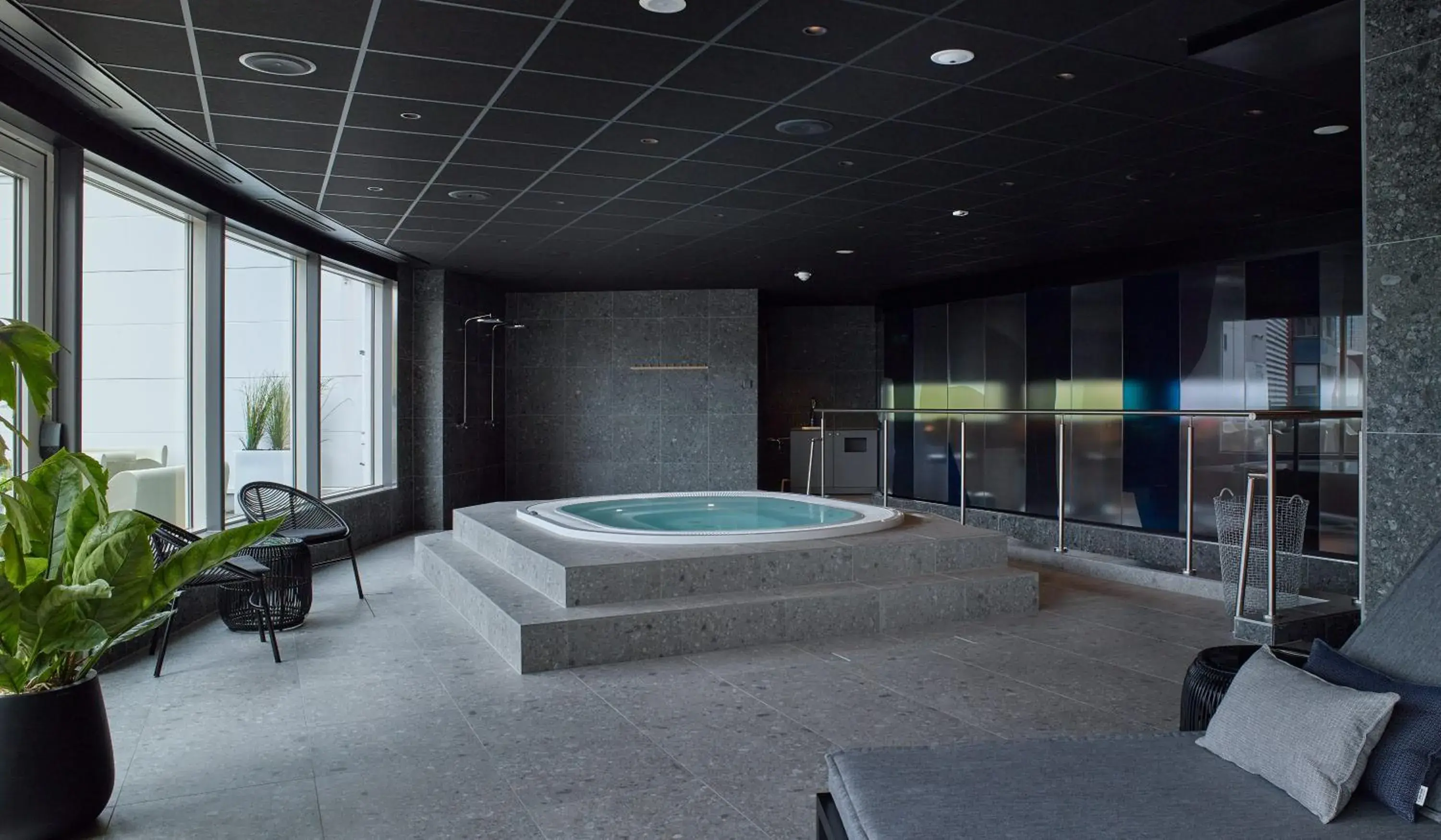 Swimming pool in Scandic Opalen Swimming pool in Scandic Opalen
