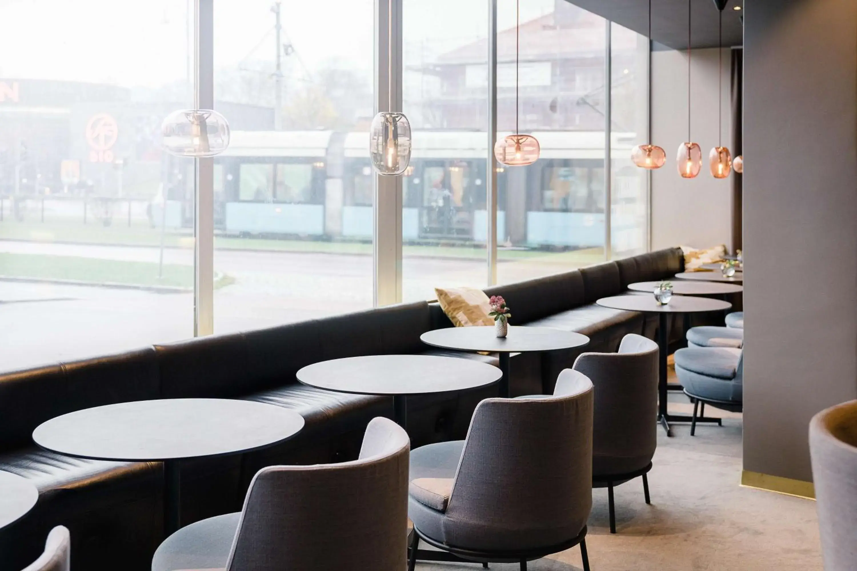 Lounge or bar in Scandic Opalen Lounge or bar in Scandic Opalen