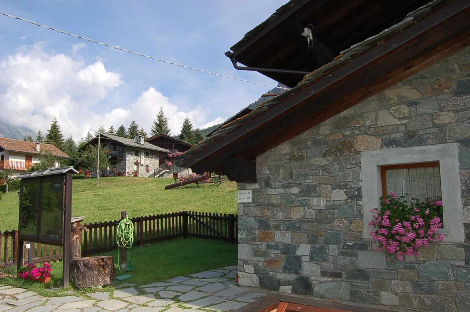 Property building in Aparthotel Foyer d'antan SUITE con caminetto hammam o vasca idromassaggio