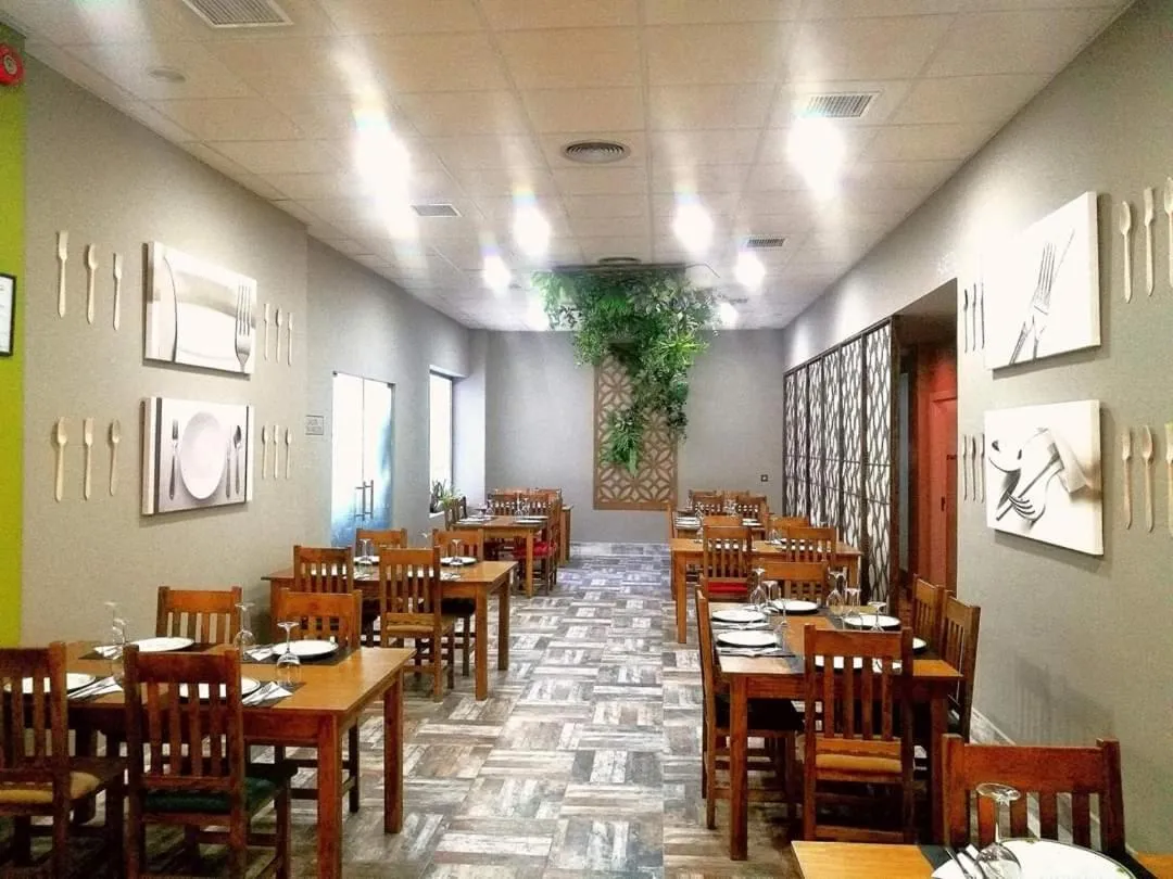 Restaurant/Places to Eat in Hotel Ocurris Ubrique