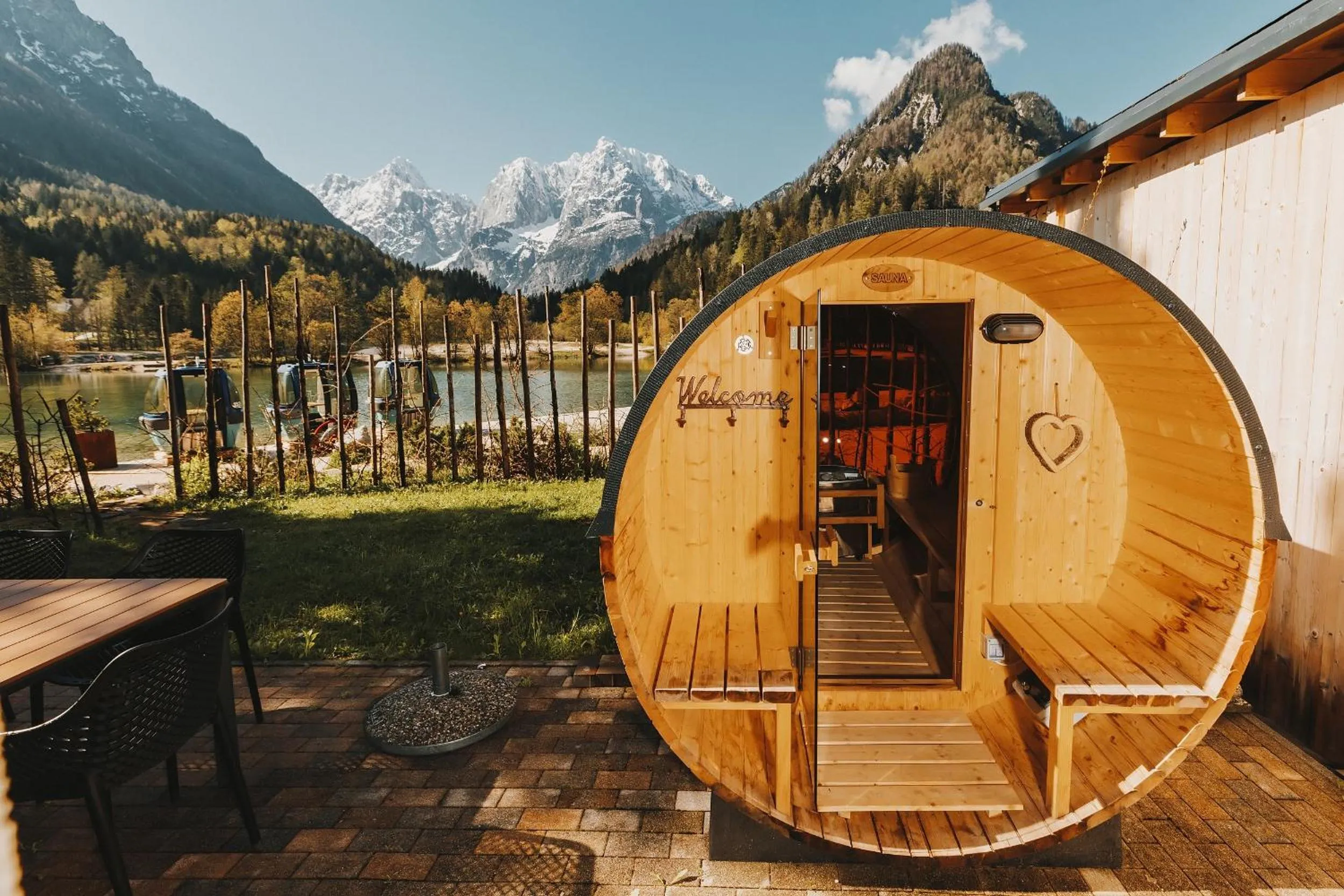 Day in JASNA NATUR Resort by the lake