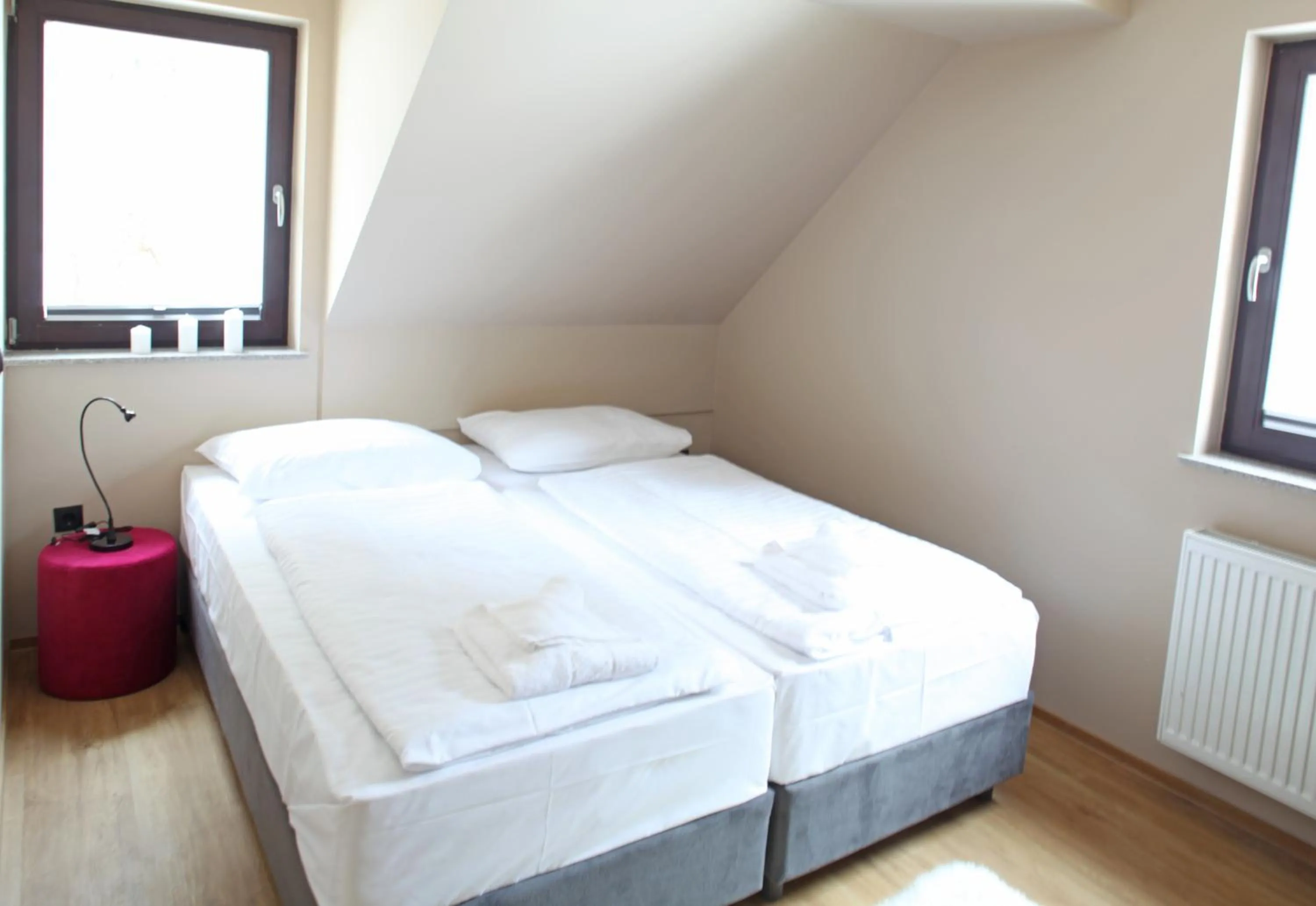 Bedroom, Bed in JASNA NATUR Resort by the lake