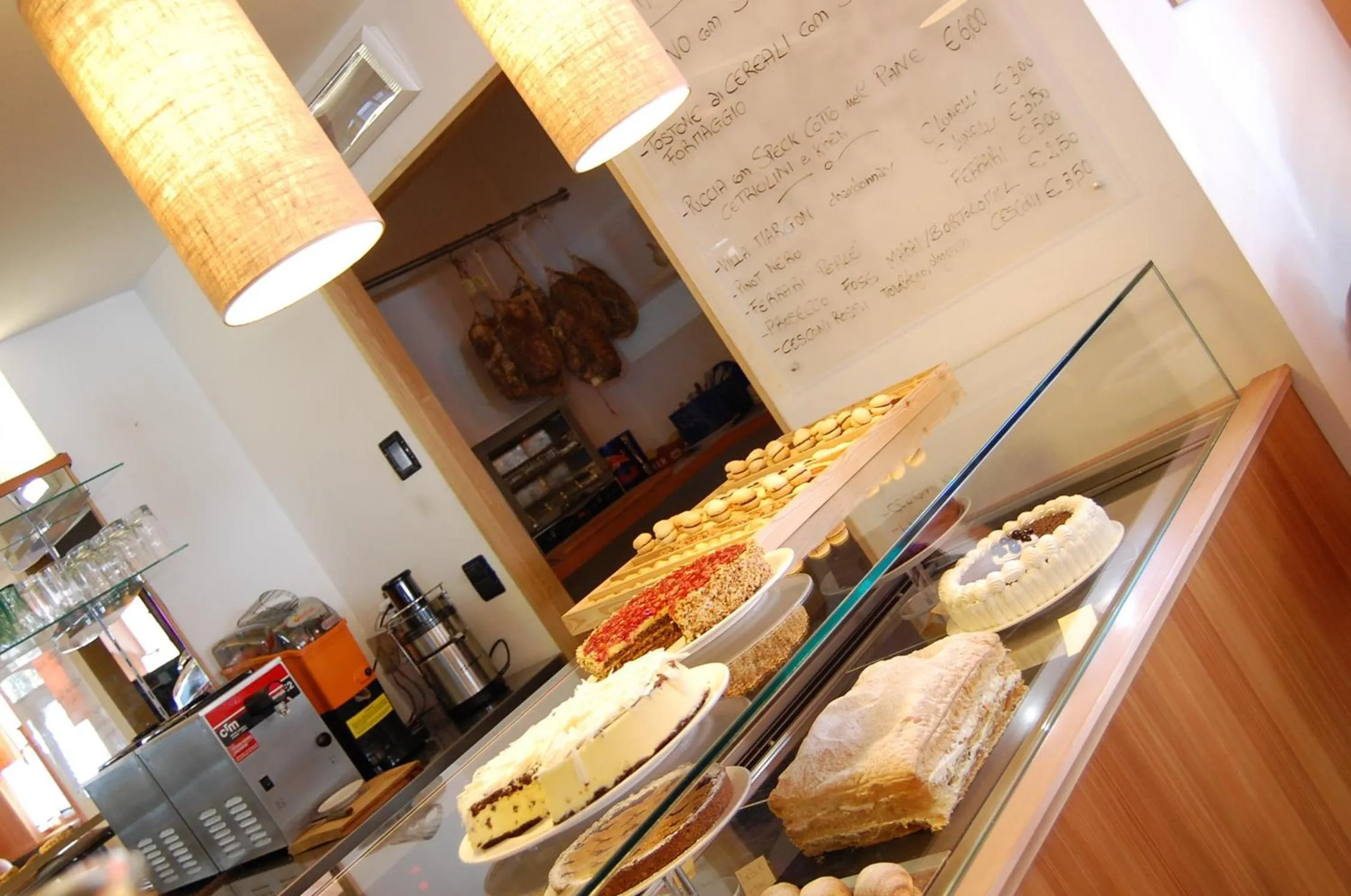 Food and drinks in Chalet Prà delle Nasse