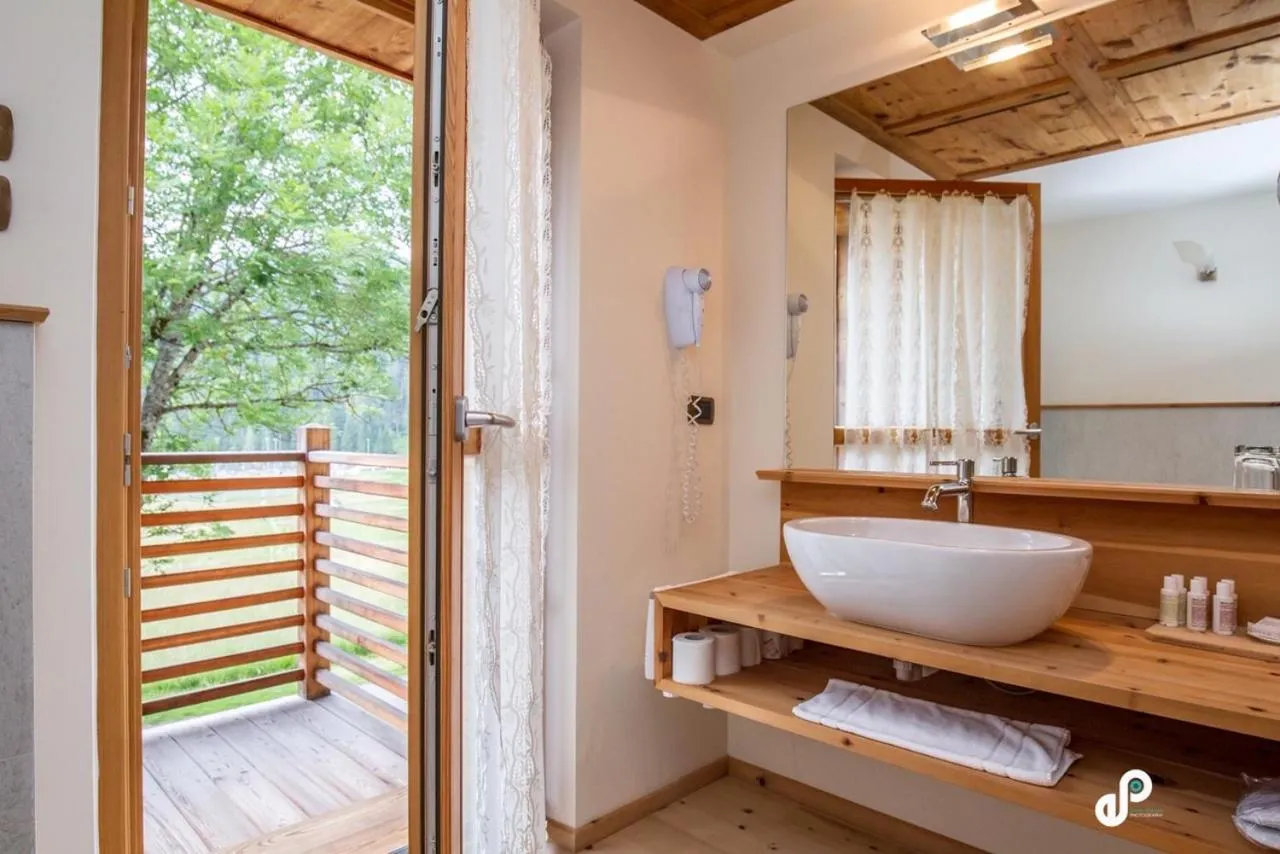 Bathroom in Chalet Prà delle Nasse